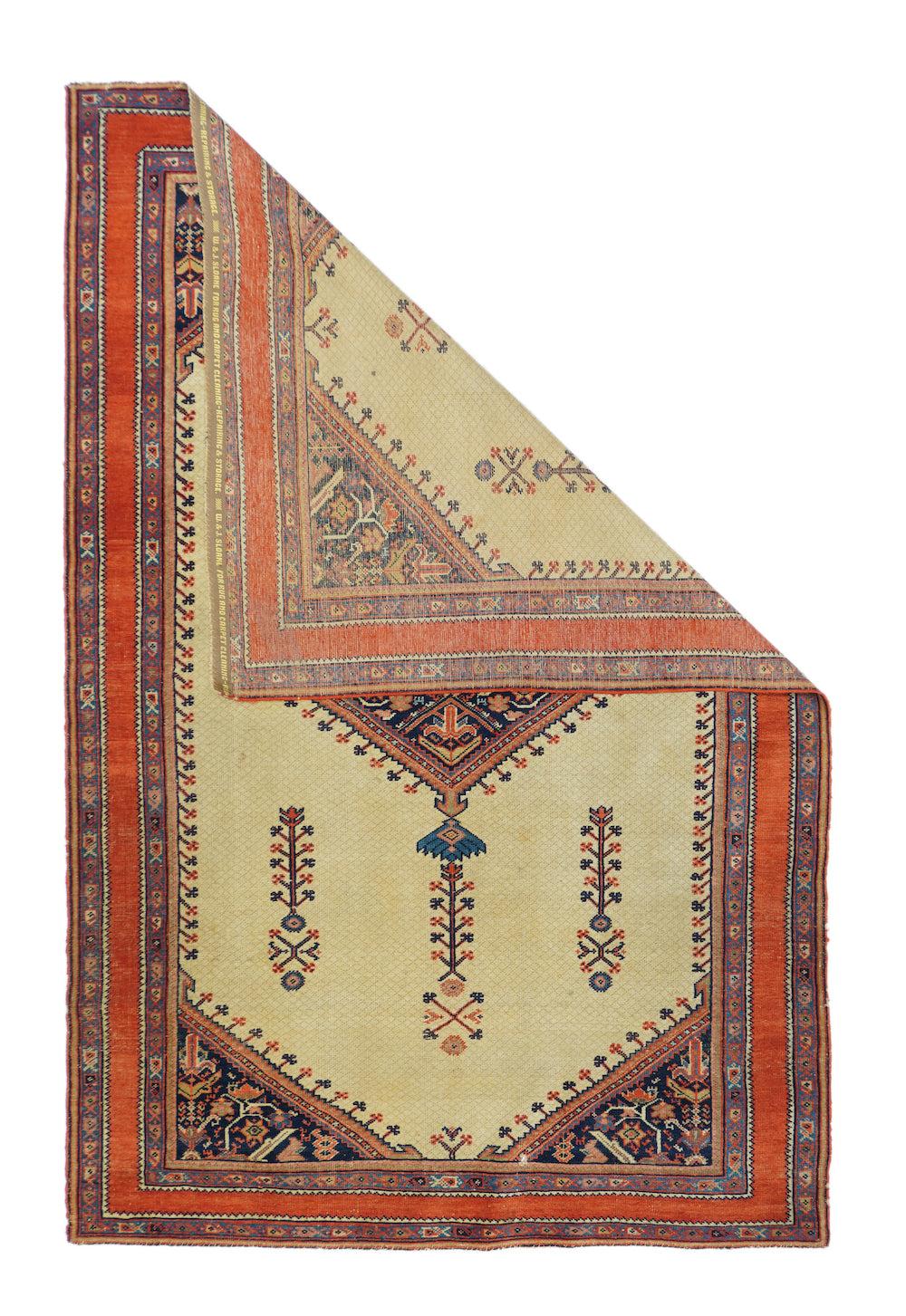 Antiker Malayer-Teppich 4'3'' x 6'7''.