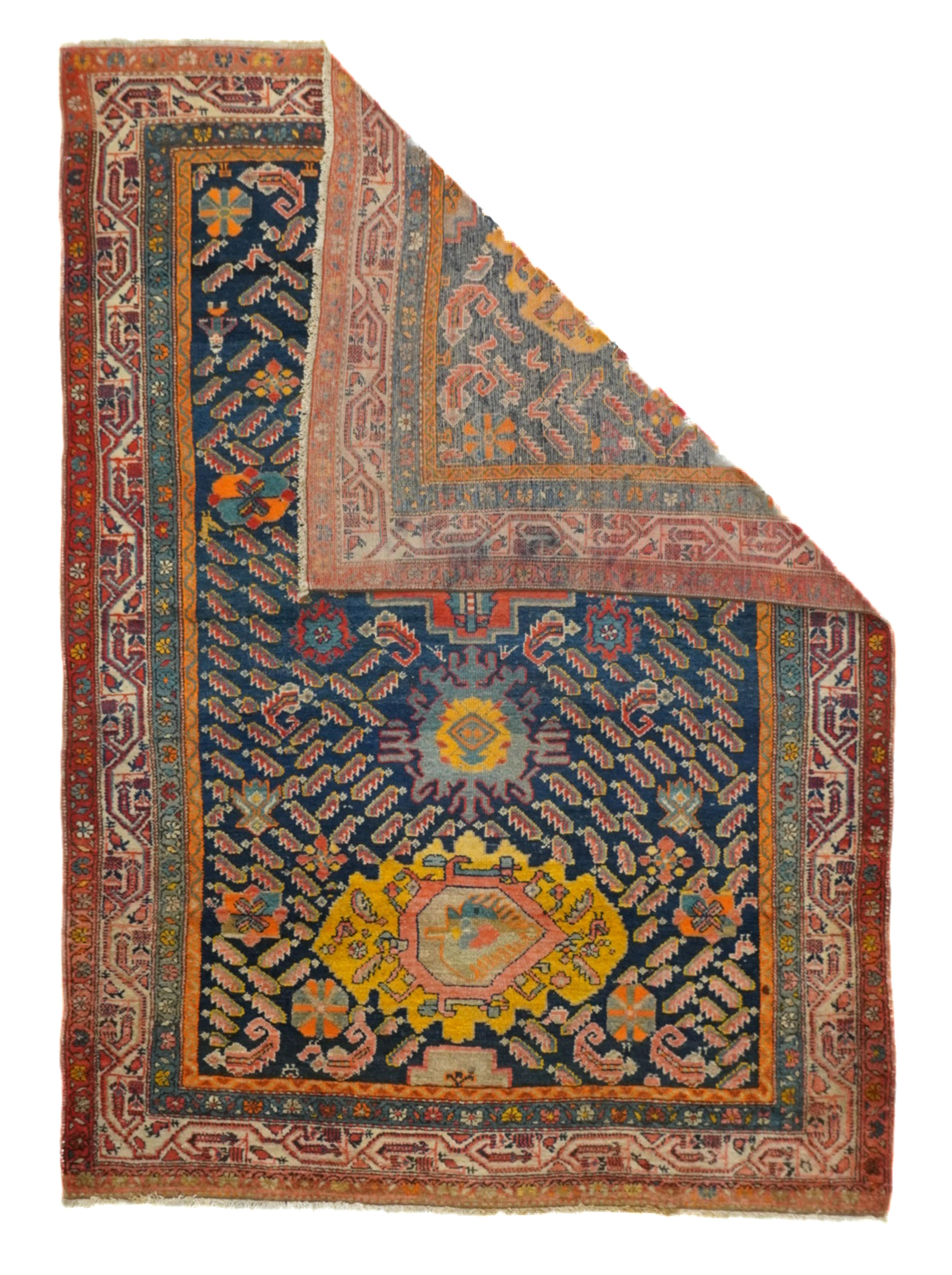 Antique Malayer Rug 4'4'' x 6'2''. A large town in the Greater Hamadan Weaving Area, specializing in single-wefted scatters, room sizes, gallery carpets, long rugs and occasional runners. Numerous satellite villages. Wide range of characteristic