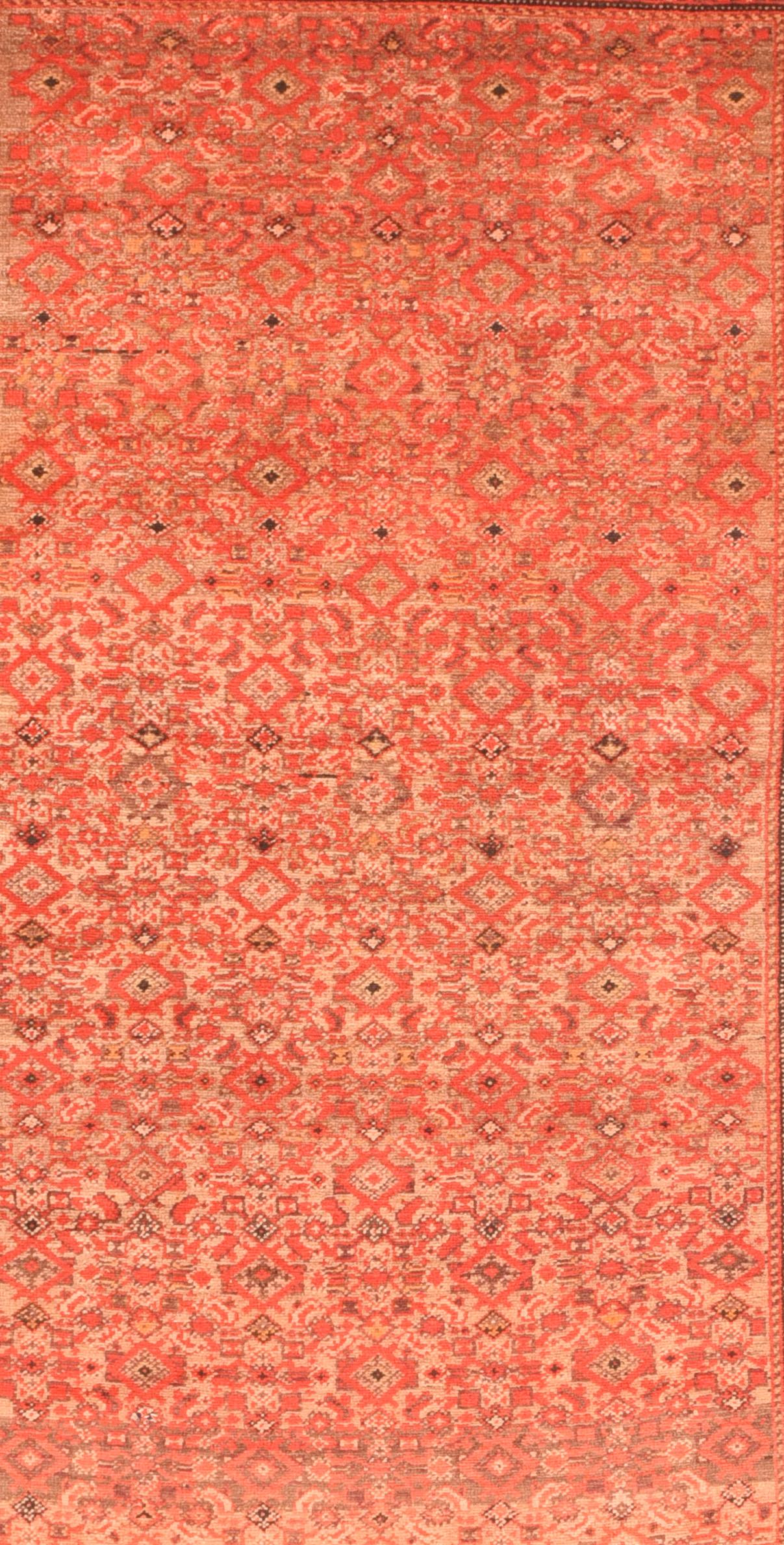 Antique Malayer Rug In Good Condition For Sale In New York, NY