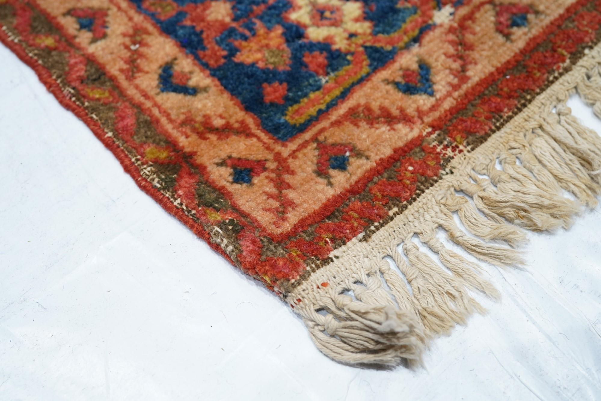 Antique Persian Malayer Shabby Chic Rug  In Distressed Condition For Sale In New York, NY