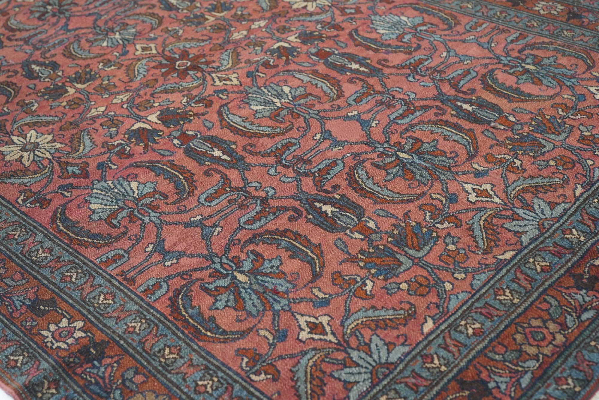 Antiker Malayer-Teppich 4'7'' x 6'5'' im Zustand „Gut“ im Angebot in New York, NY