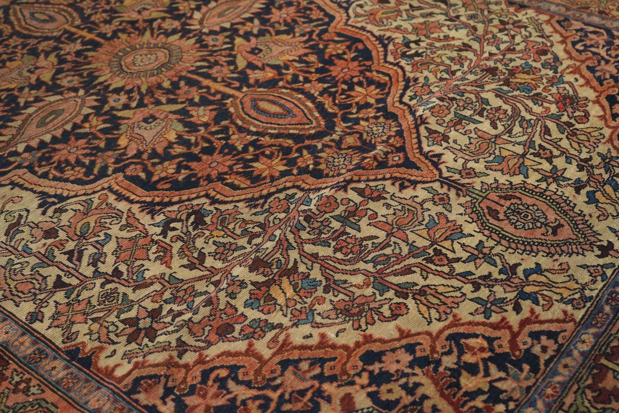 Antiker Malayer-Teppich 4'7'' x 6'8'' (Handgeknüpft) im Angebot