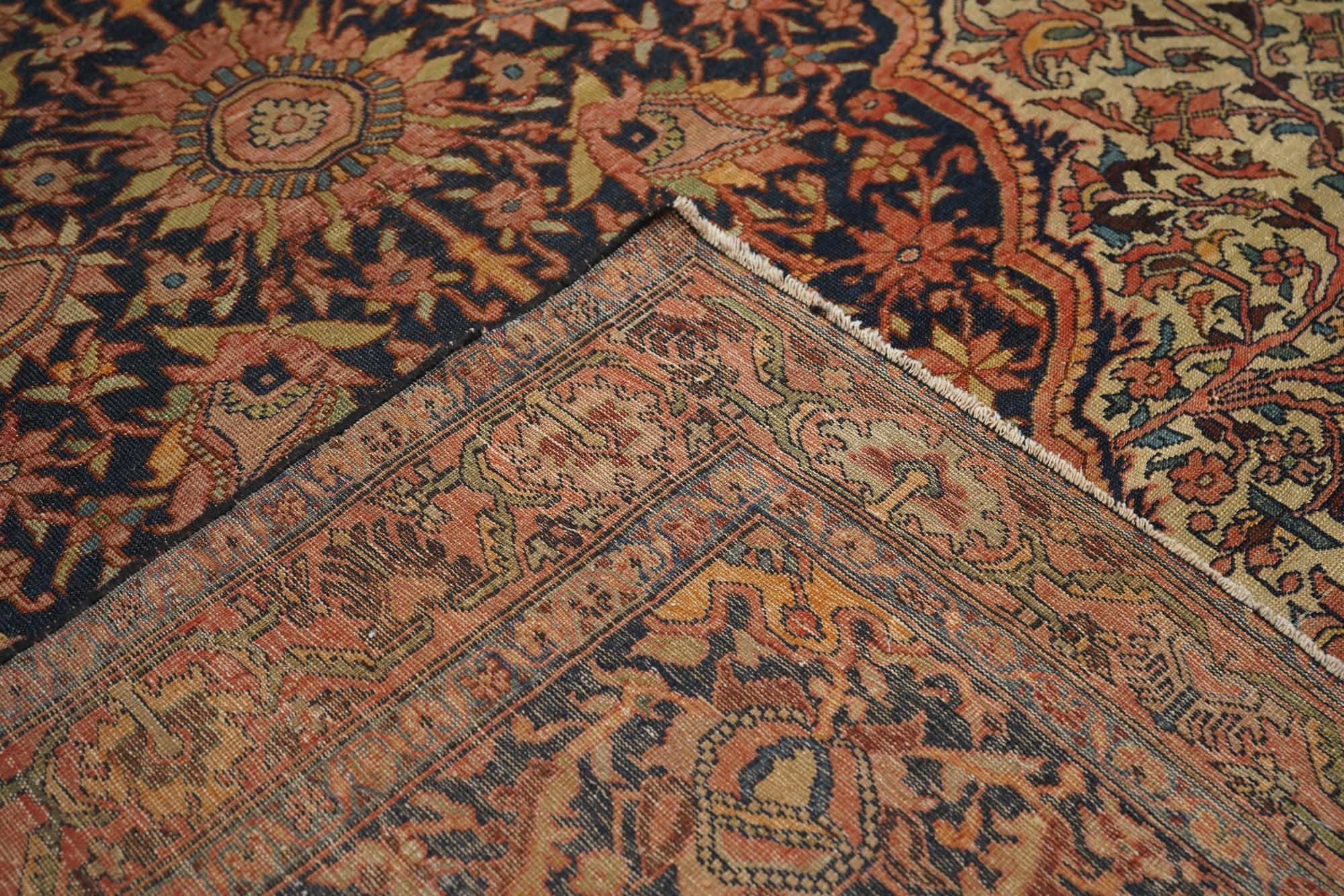 Antiker Malayer-Teppich 4'7'' x 6'8'' im Angebot 2