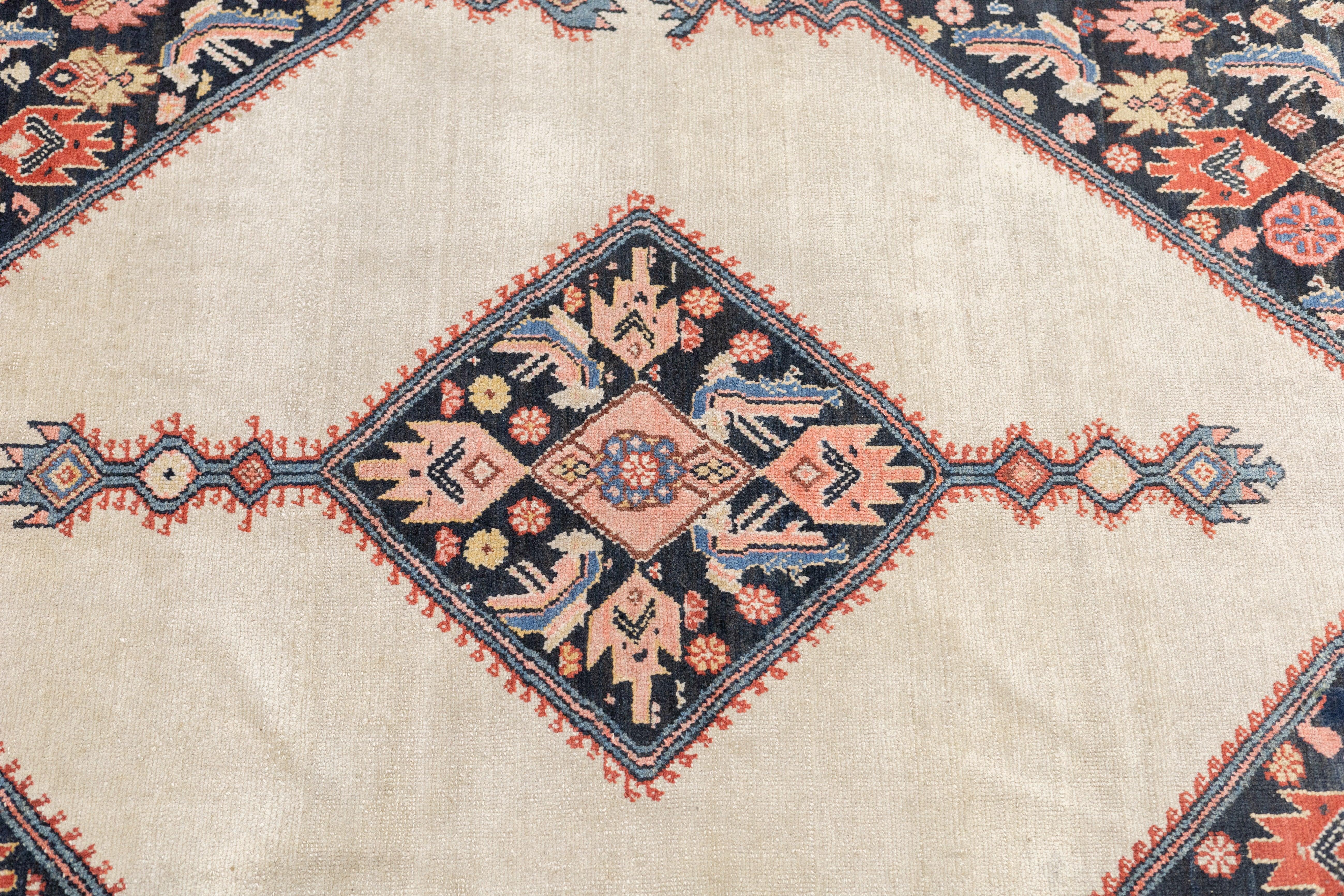Tapis Malayer antique 5'0