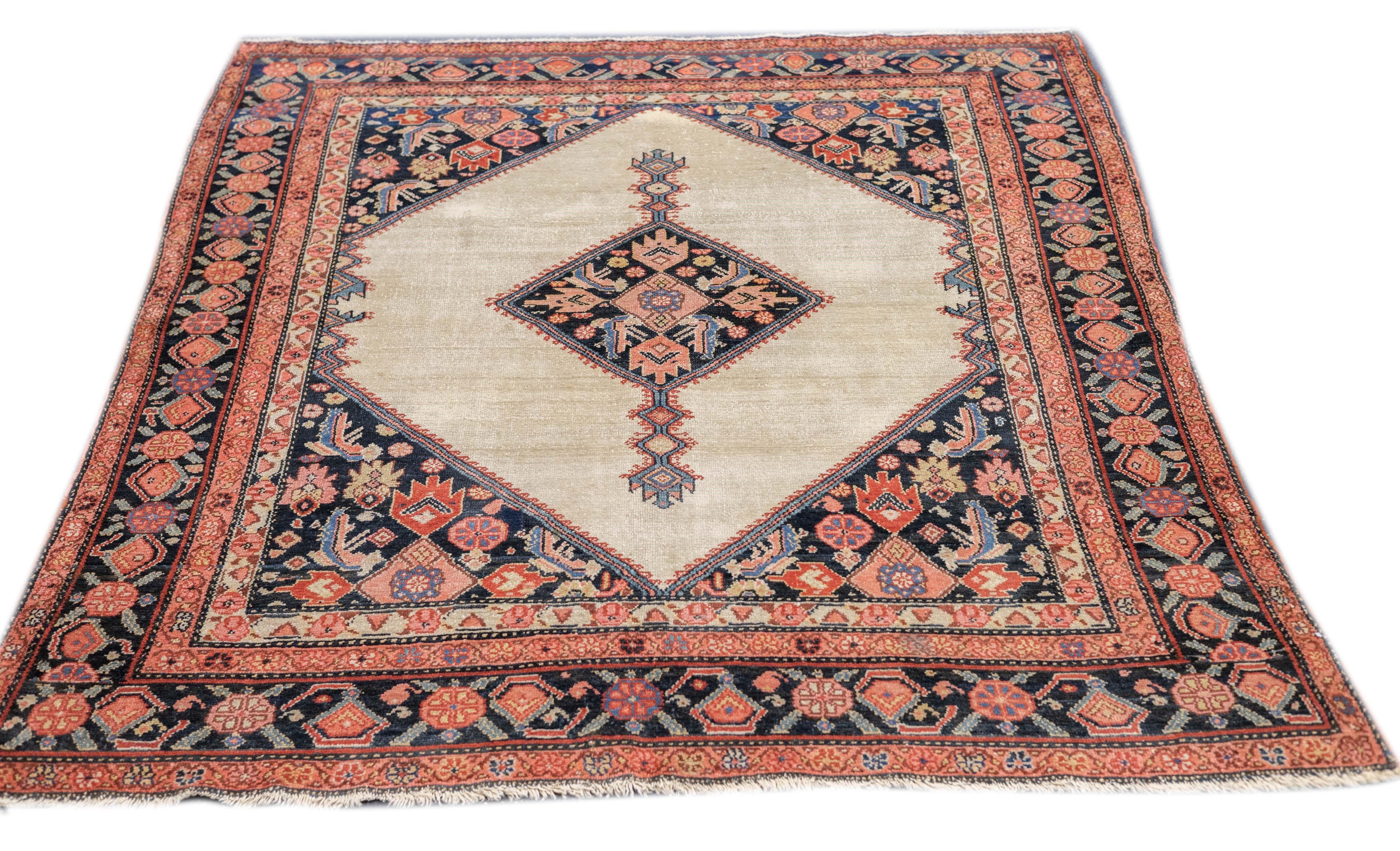 Laine Tapis Malayer antique 5'0