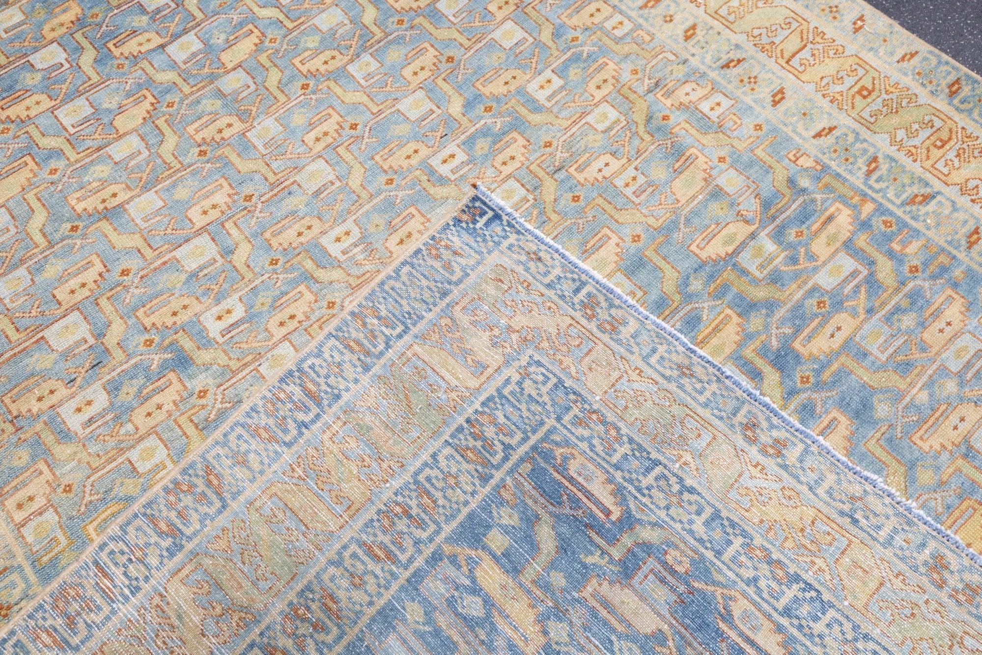Antiker Malayer-Teppich 5'3'' x 8'11'' (20. Jahrhundert) im Angebot