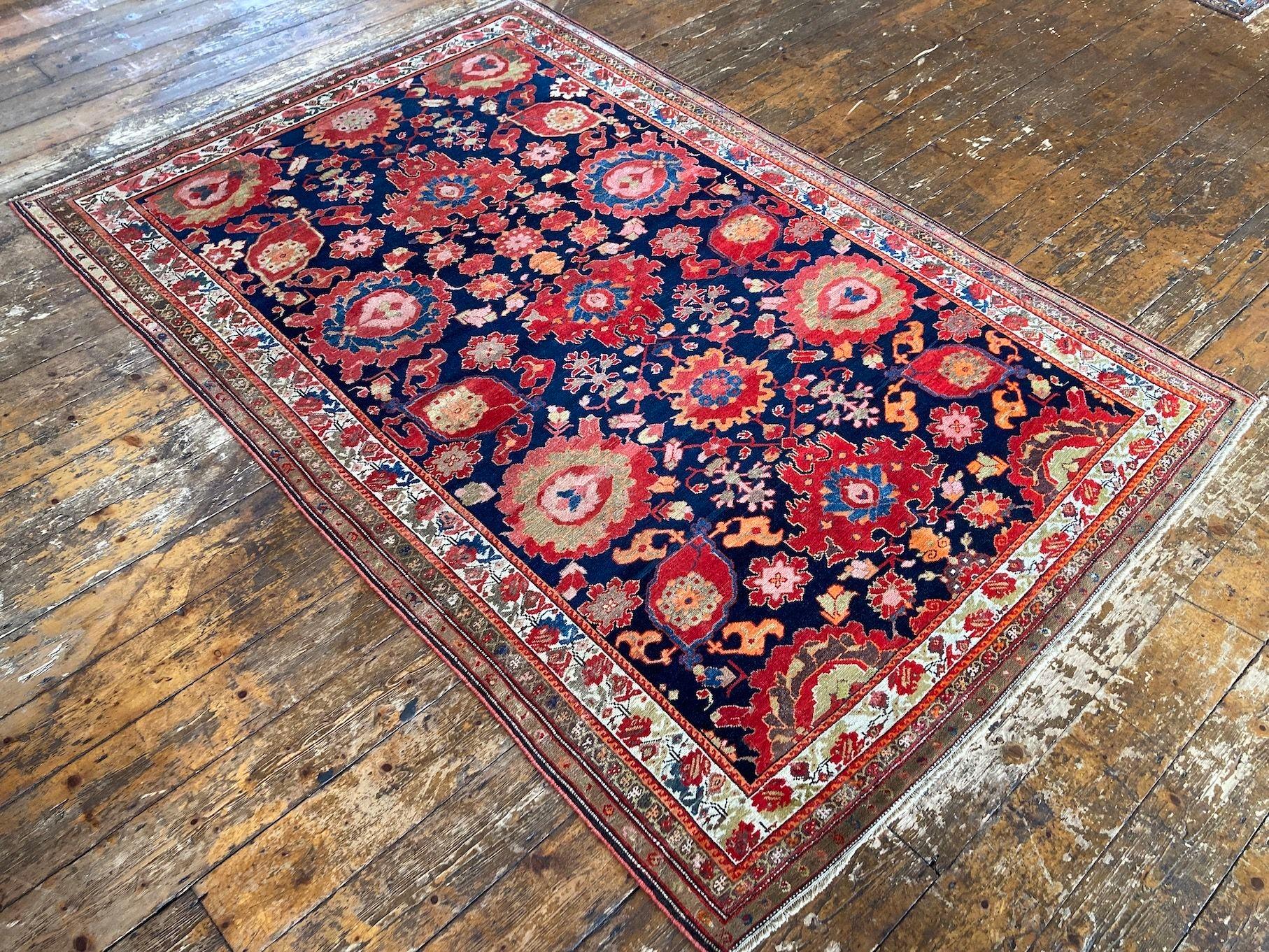 Antique Malayer Rug In Good Condition For Sale In St. Albans, GB