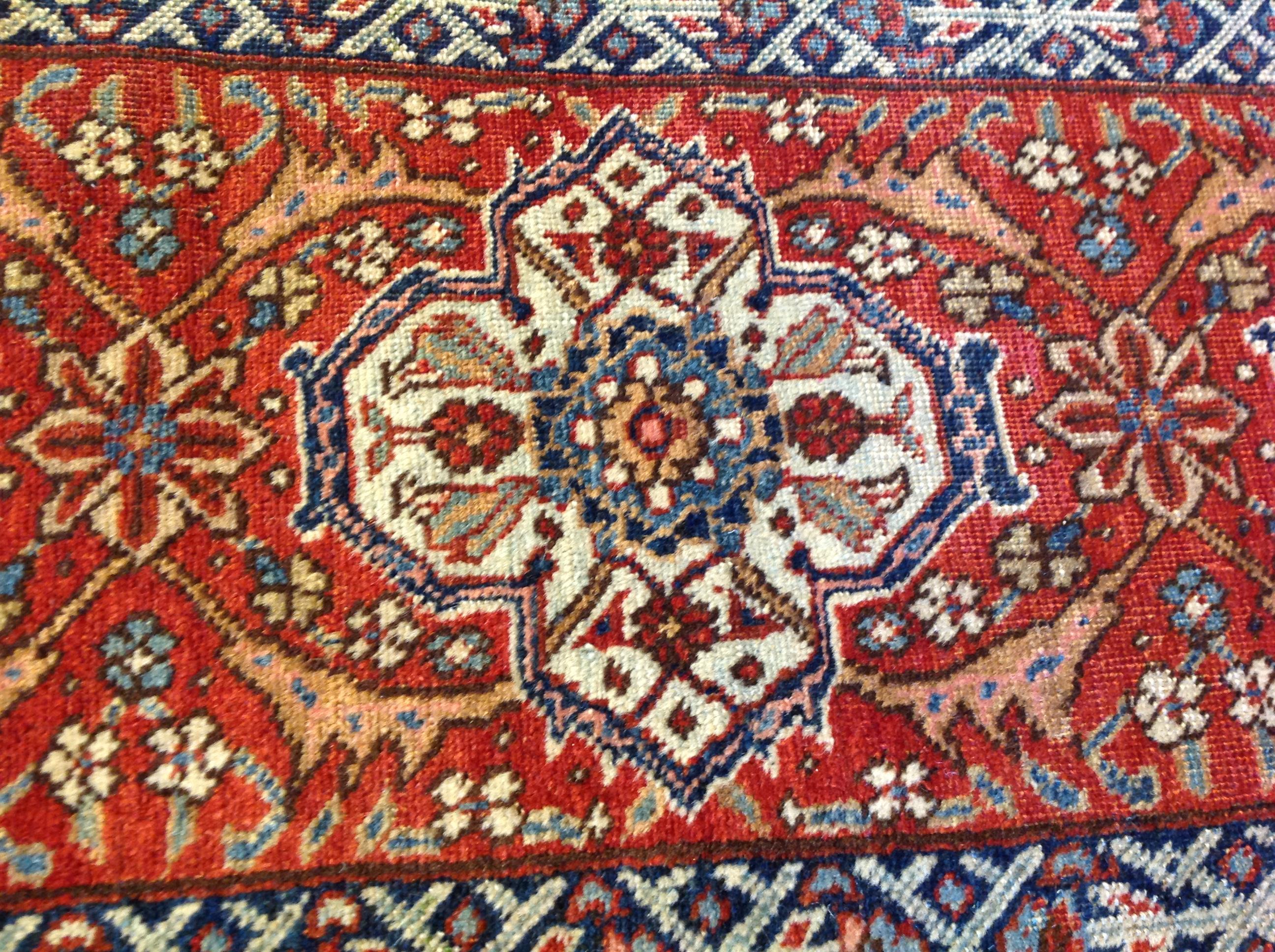 Antique Malayer Rug In Good Condition For Sale In Los Angeles, CA