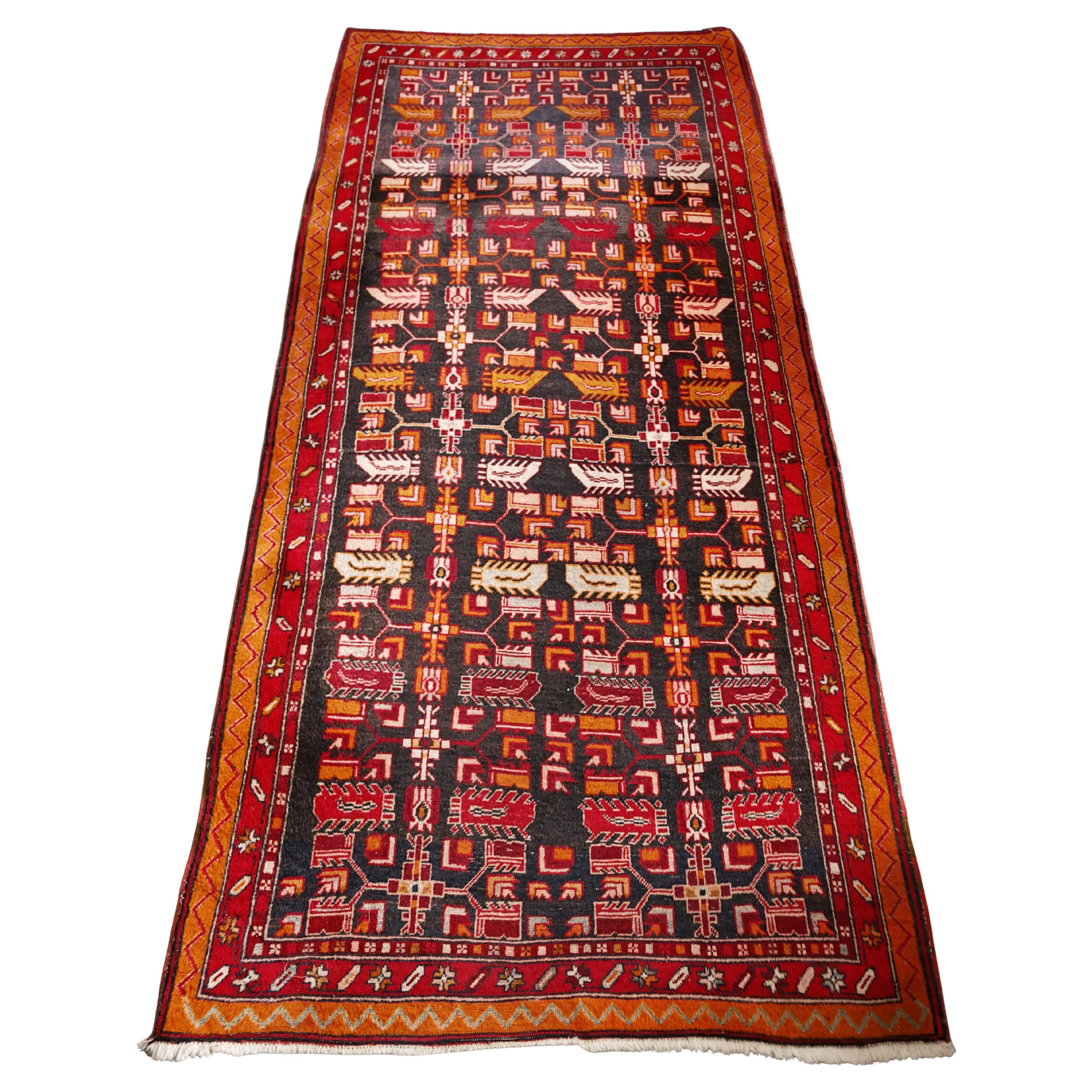 Antiker Malayer-Teppich, handgeknüpft, Westasien 1920er Jahre im Angebot