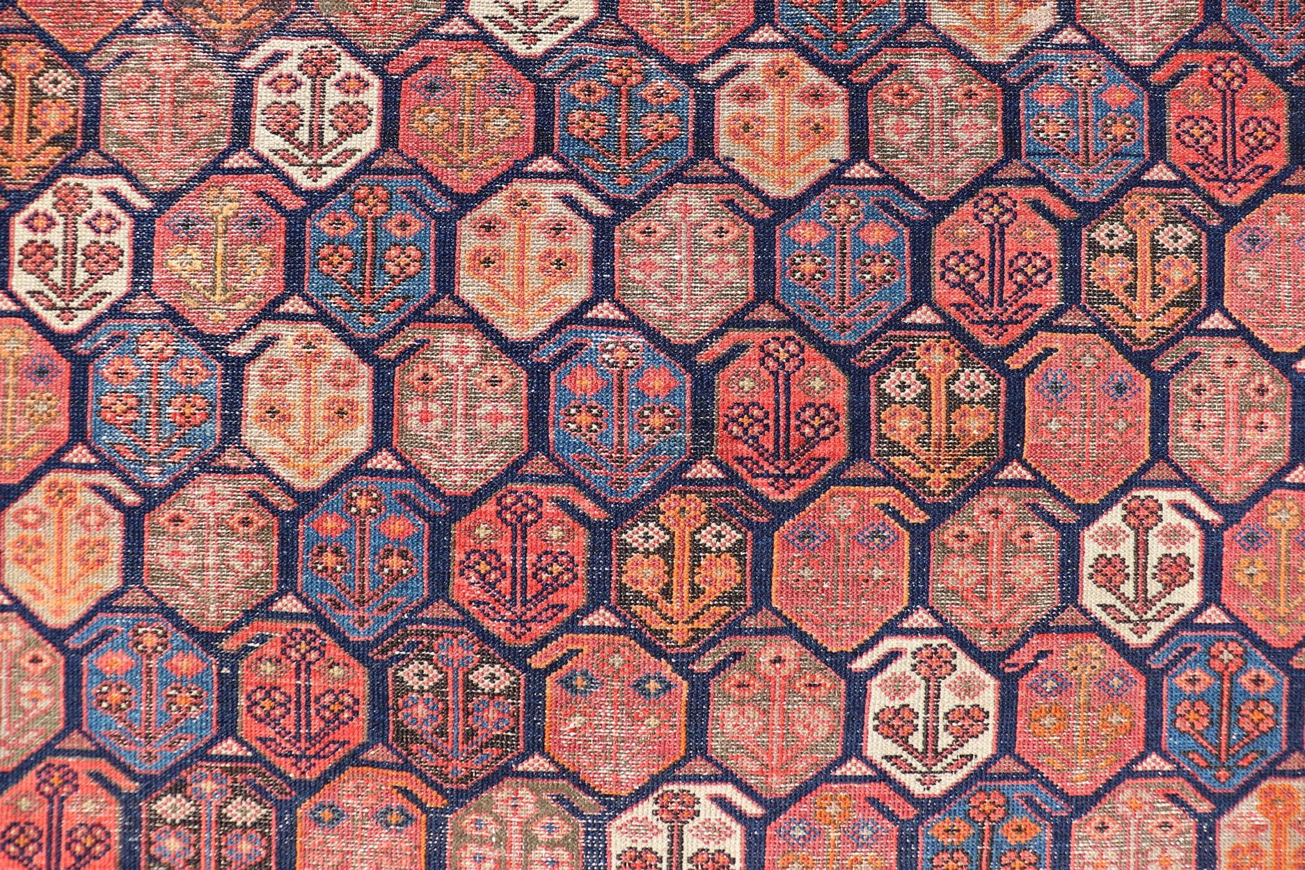 Antique Malayer Rug in Soft Tones in Wool with Sub-Geometric Paisley Design In Good Condition For Sale In Atlanta, GA