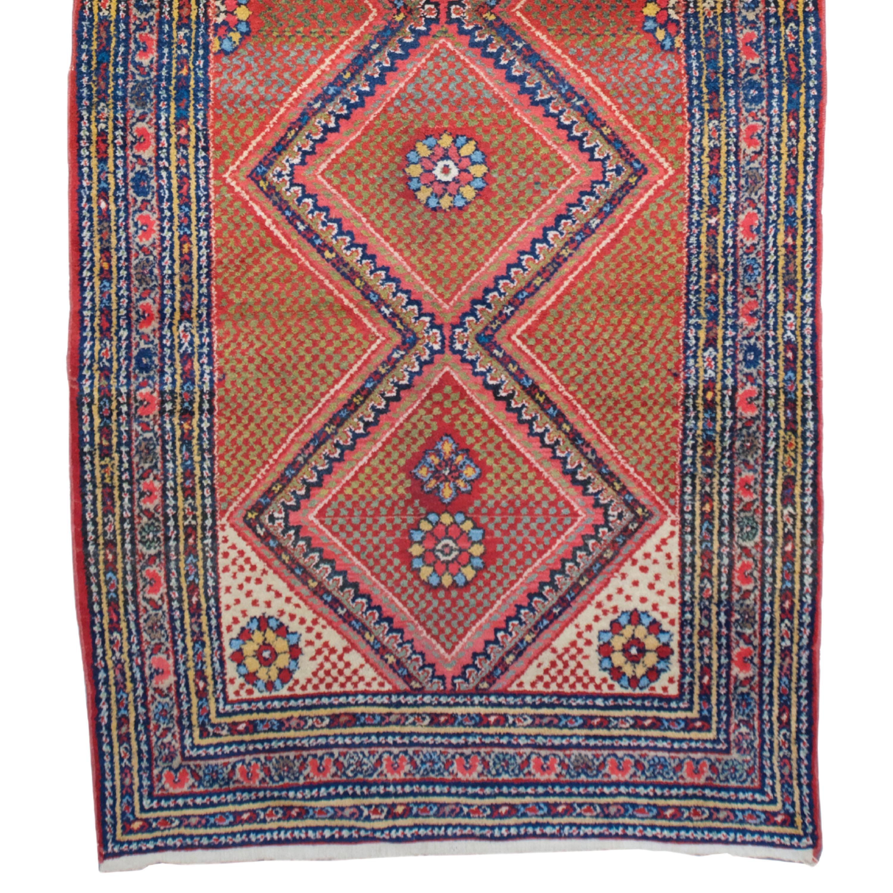 Antique Malayer Runner - 19th Century Malayer Runner, Vintage Runner In Good Condition For Sale In Sultanahmet, 34