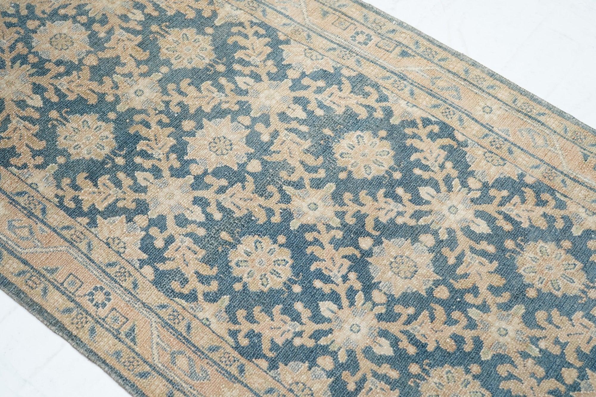 Antiker Malayer-Läufer 2'9'' x 12'10'' (Wolle) im Angebot