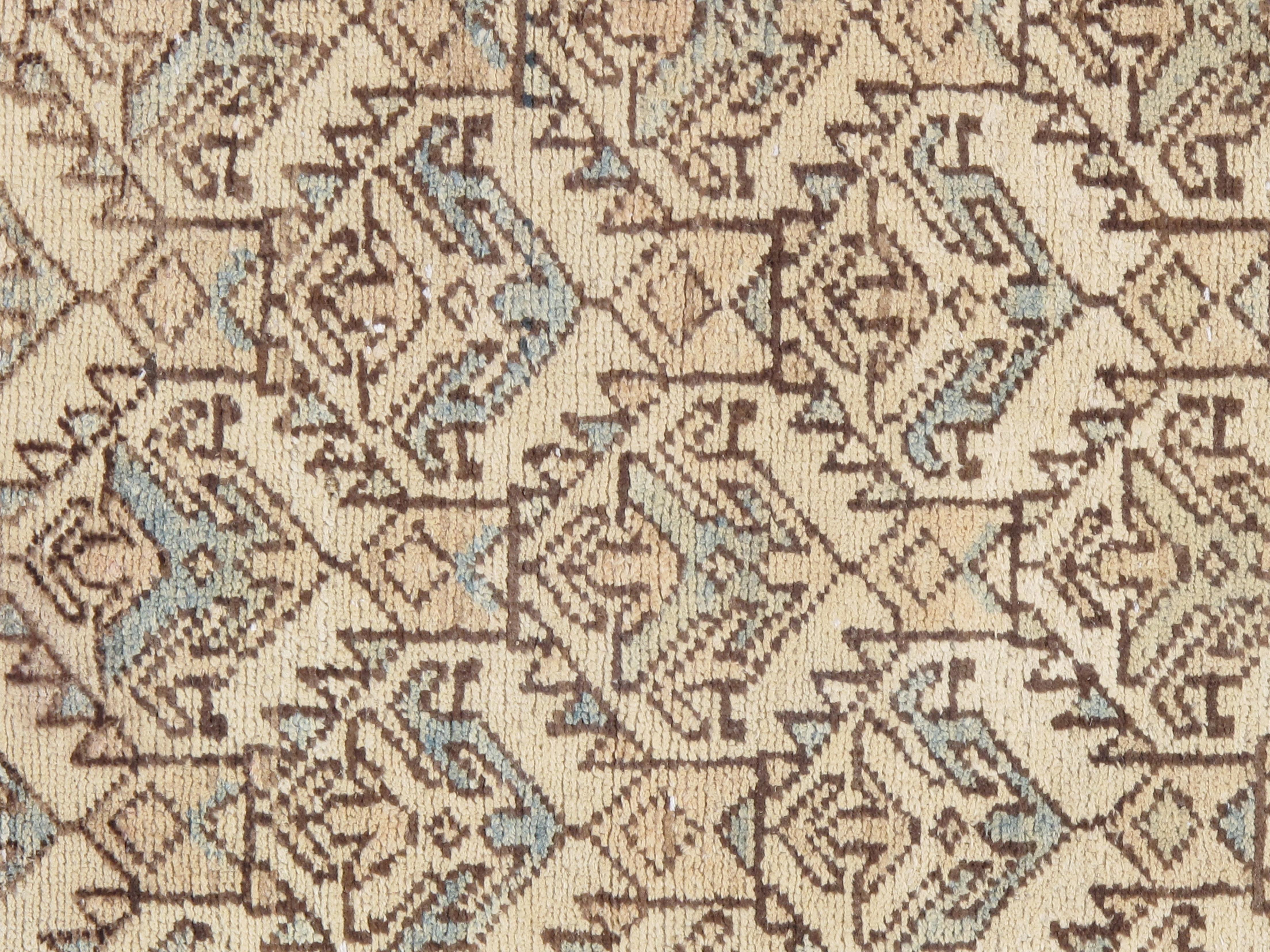 Antiker Malayer-Läufer, handgefertigter orientalischer Teppich, elfenbeinfarben, grau, taupe, Goyard-Muster im Angebot 2