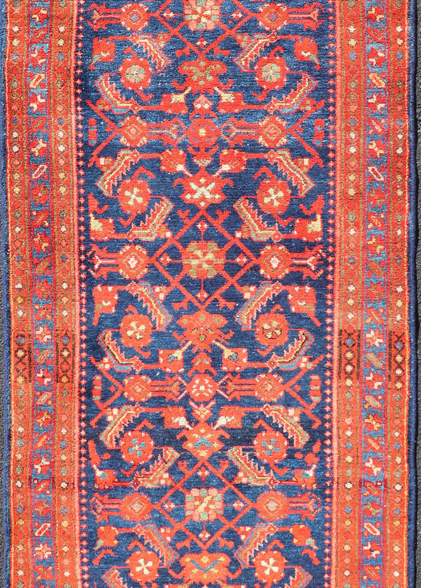 Perse Tapis de couloir Malayer ancien avec motif Herati géométrique sur toute sa surface en vente