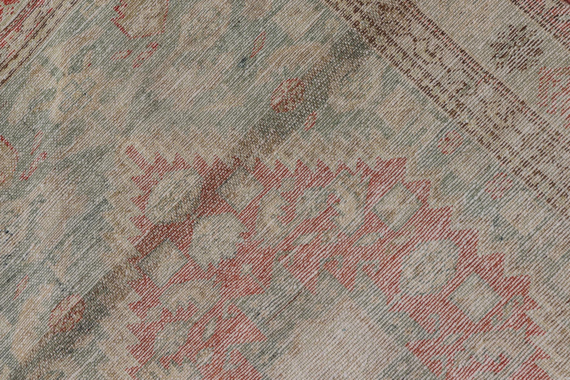 XX secolo Runner antico in Malayer con audaci medaglioni geometrici in colori tenui 3'1 