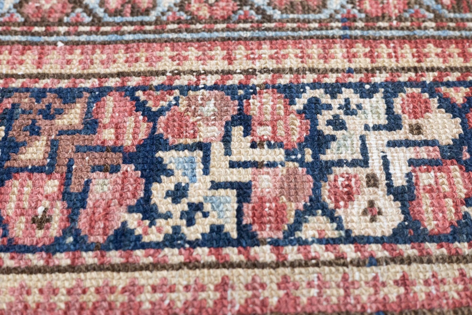 Perse Tapis antique Malayer Shabby Chic 5'9'' x 12'9'' en vente