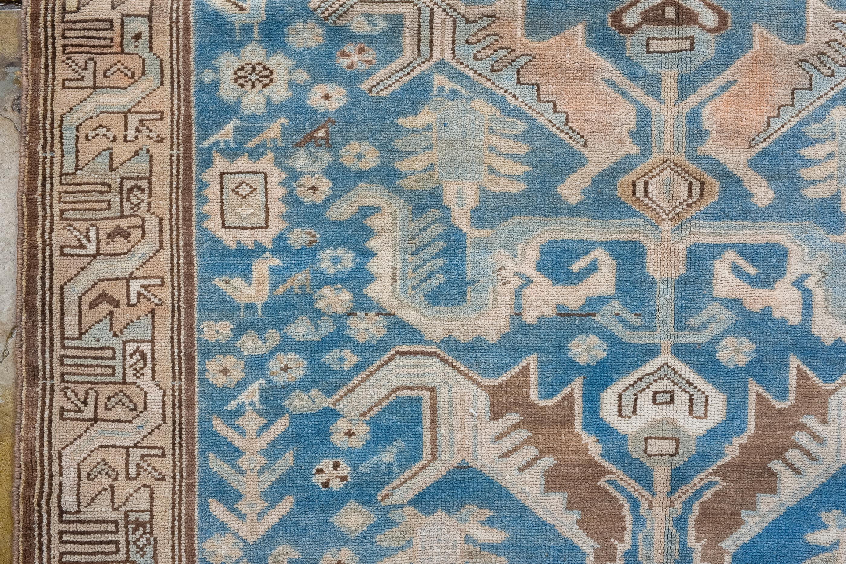 Antique Malayer with Blue Field and Leaf Design In Good Condition For Sale In New York, NY