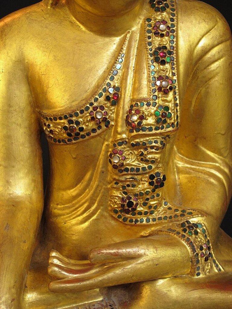 Antique Mandalay Buddha from Burma For Sale 5