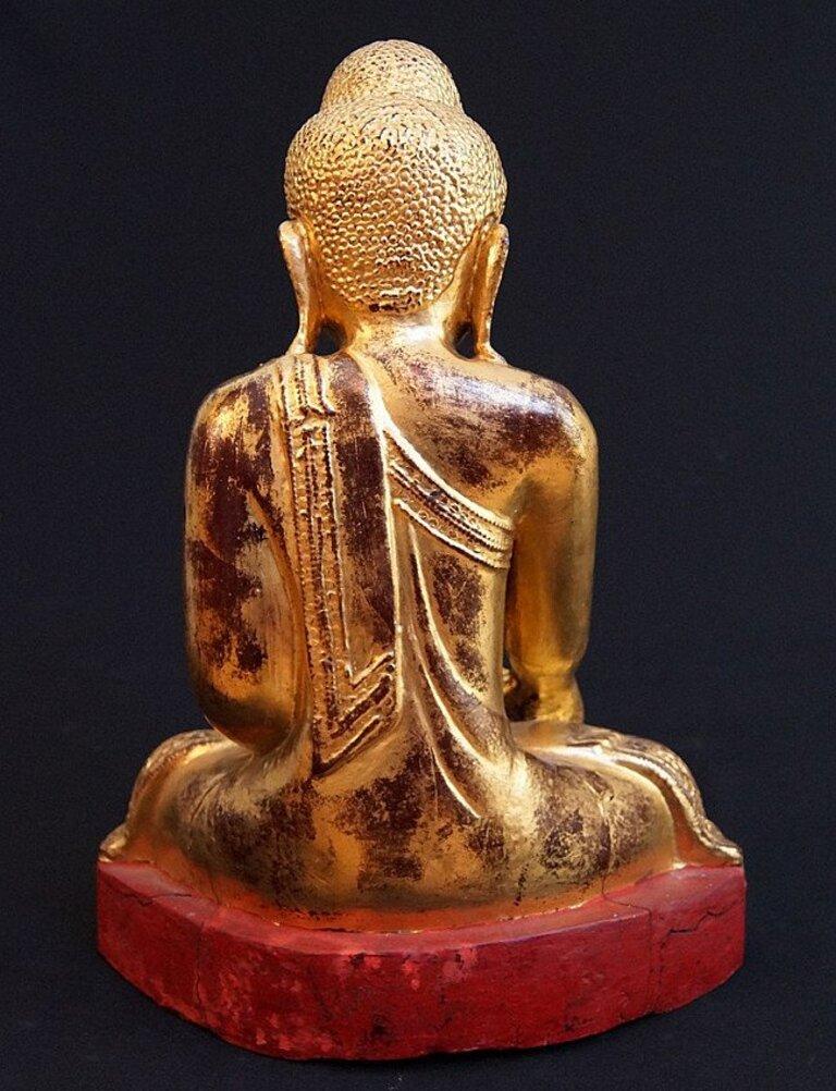 Antique Mandalay Buddha from Burma In Good Condition For Sale In DEVENTER, NL
