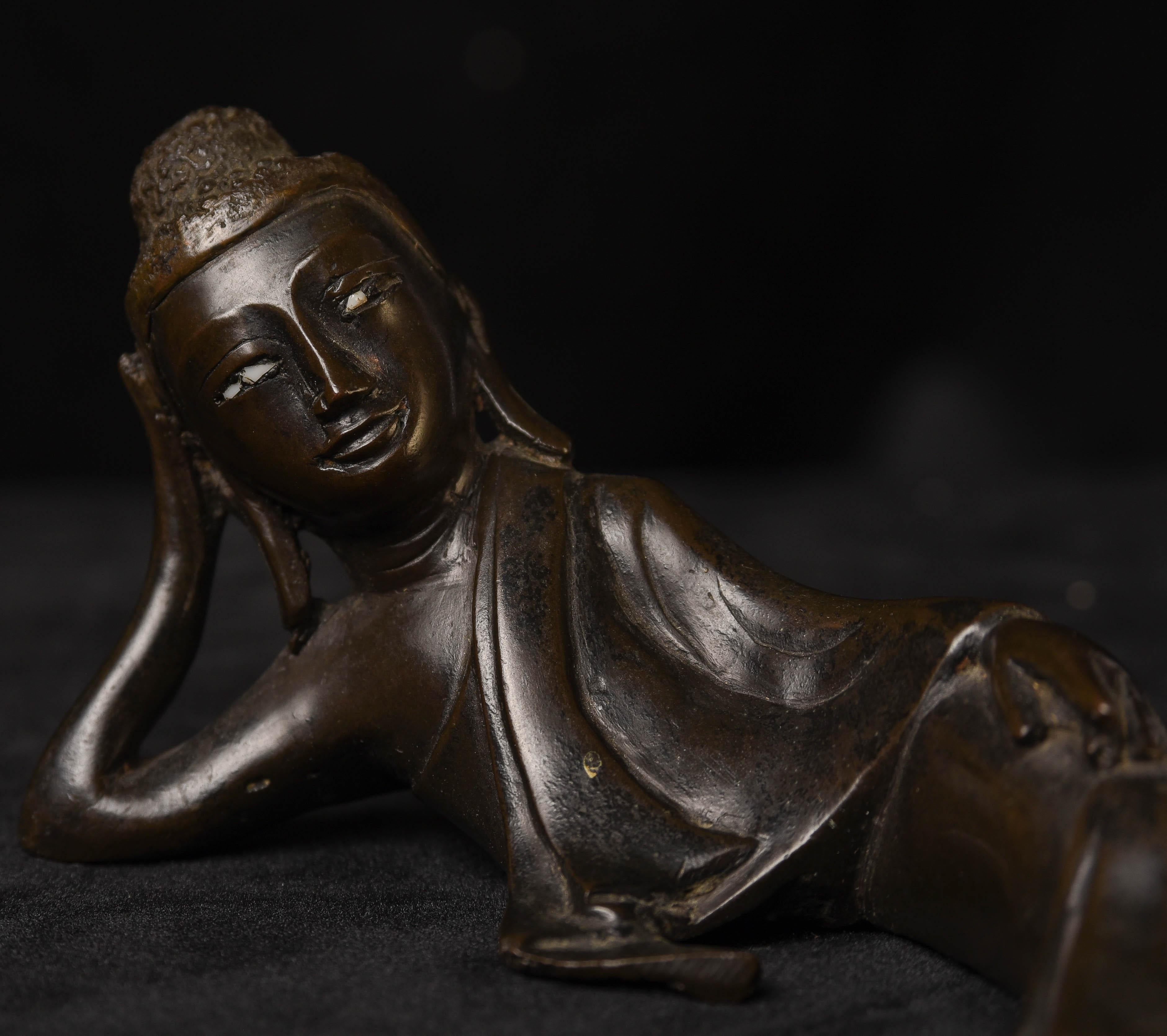 Bronze Antique Mandalay Style Reclining Burmese Buddha, 9756 For Sale