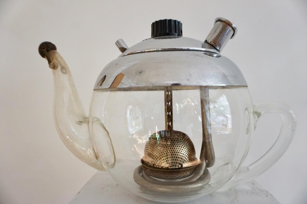 Metà XX secolo Antica teiera in vetro mandarino di Elekthermax, anni '40, Ungheria Bauhaus in vendita