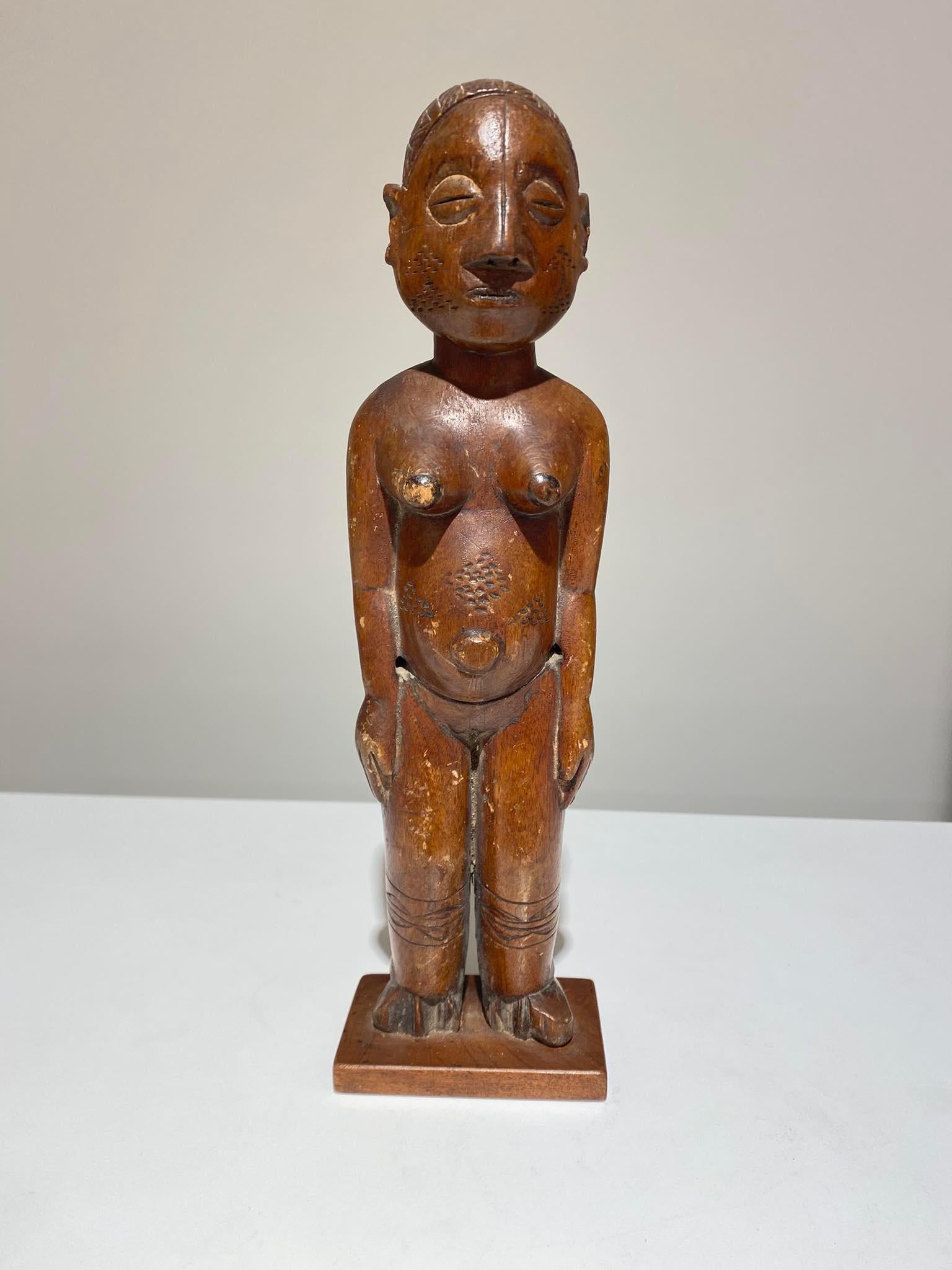 Antique Mangbetu tribe female Statue - DR Congo Region Uele - 19th century For Sale 6
