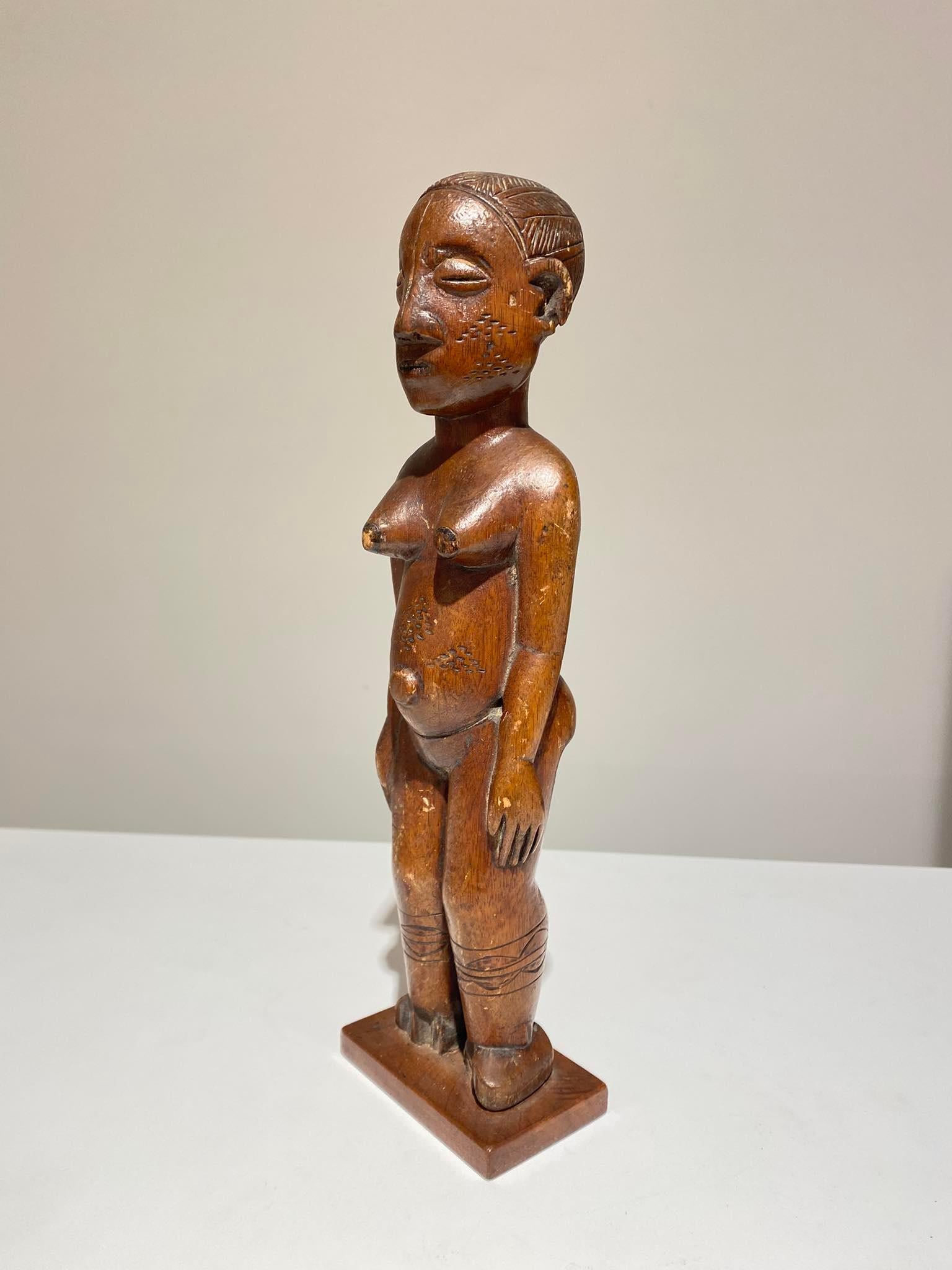 19th Century Antique Mangbetu tribe female Statue - DR Congo Region Uele - 19th century For Sale