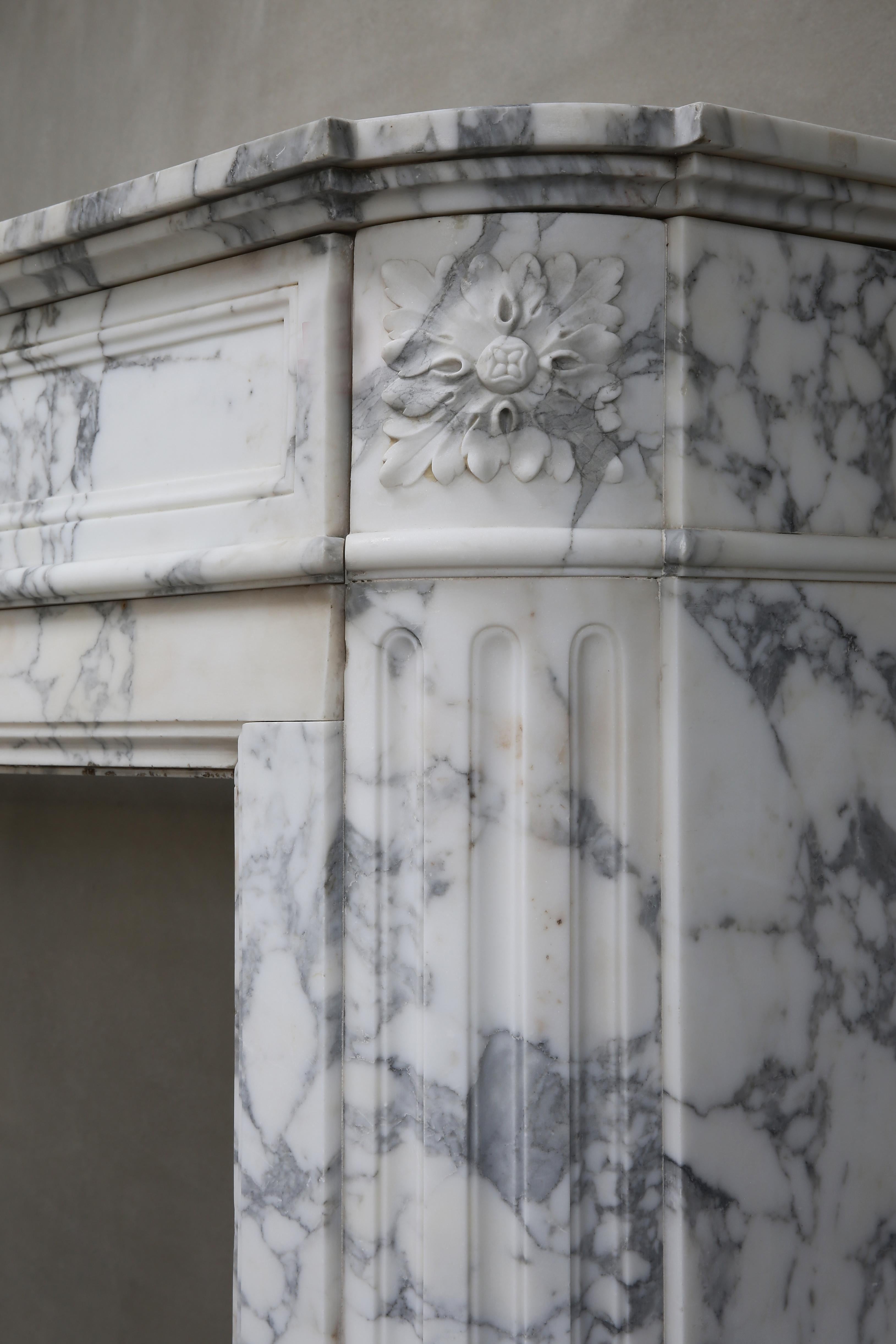 Antique Mantel of Arabescato Marble from Italy in Style of Louis XVI 3