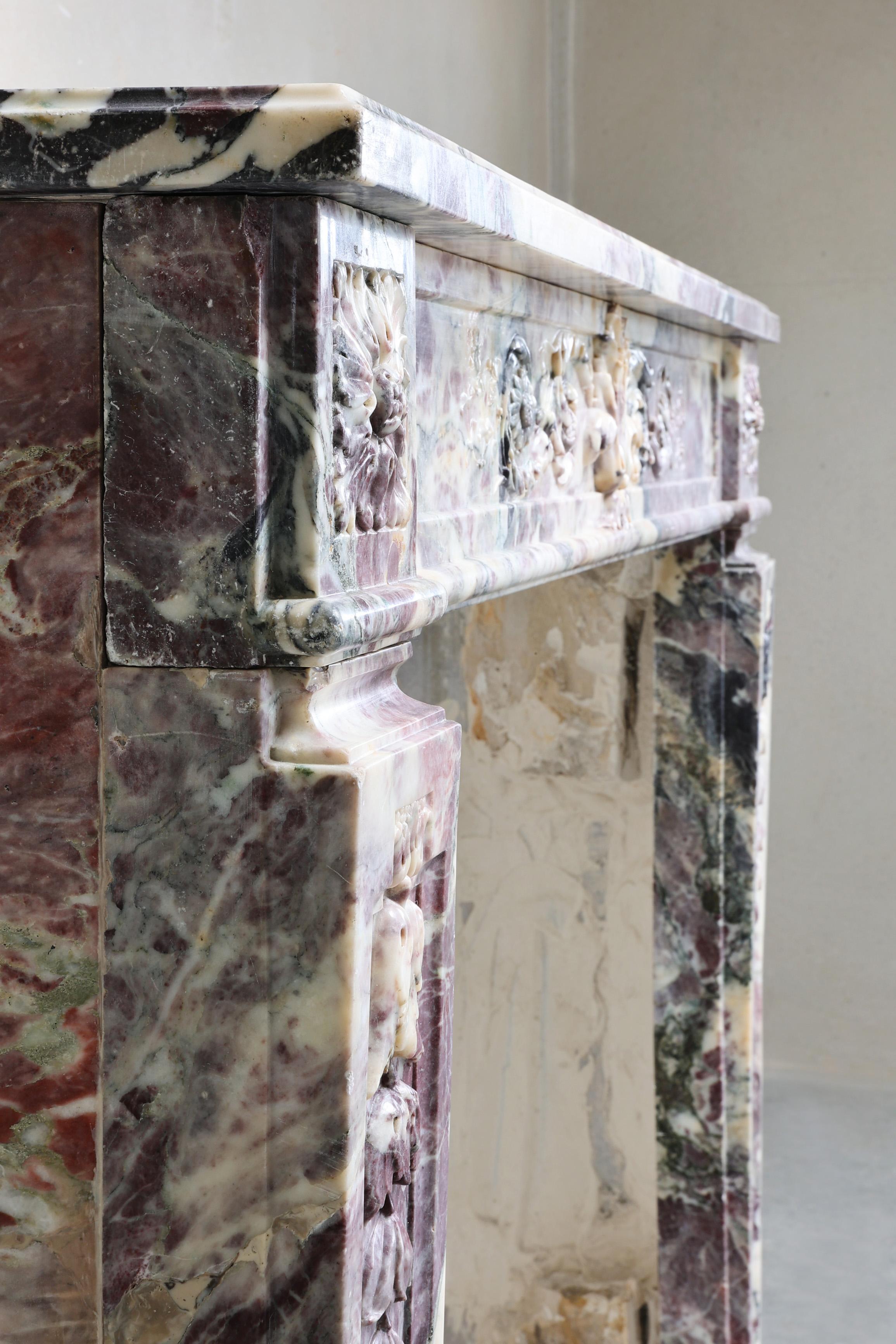 Antique Fireplace Mantel in Fleur de Pecher Marble For Sale 4