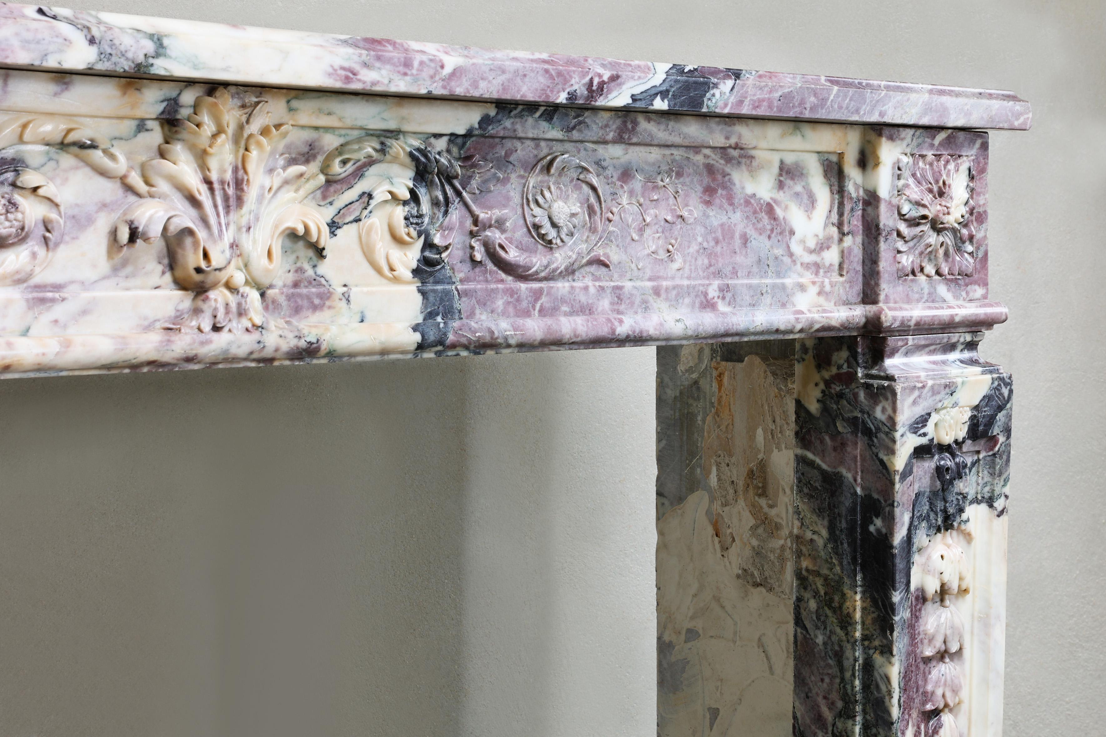 Antique Fireplace Mantel in Fleur de Pecher Marble For Sale 7
