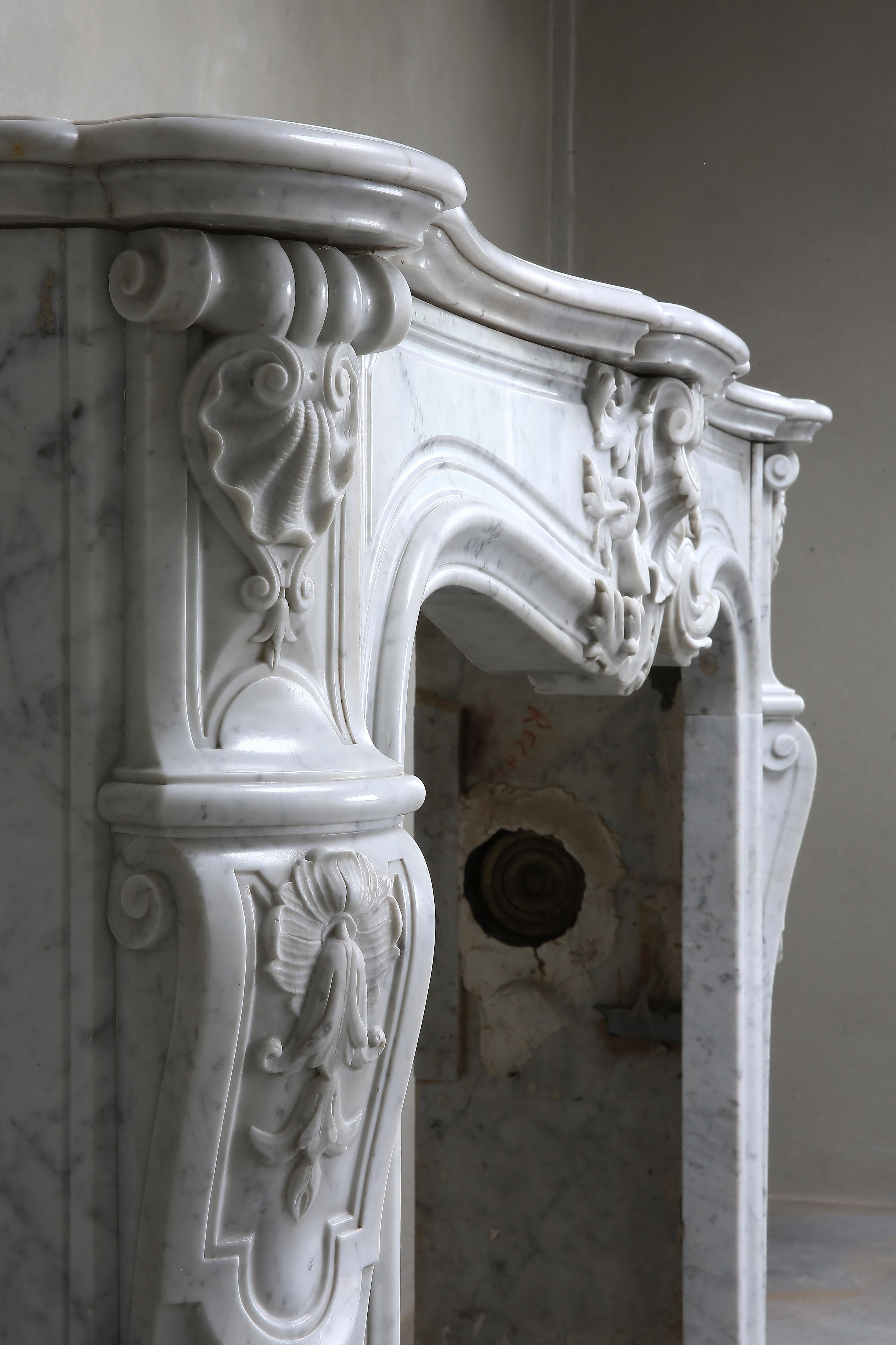 19th Century Louis XV Carrara Marble Fireplace 4