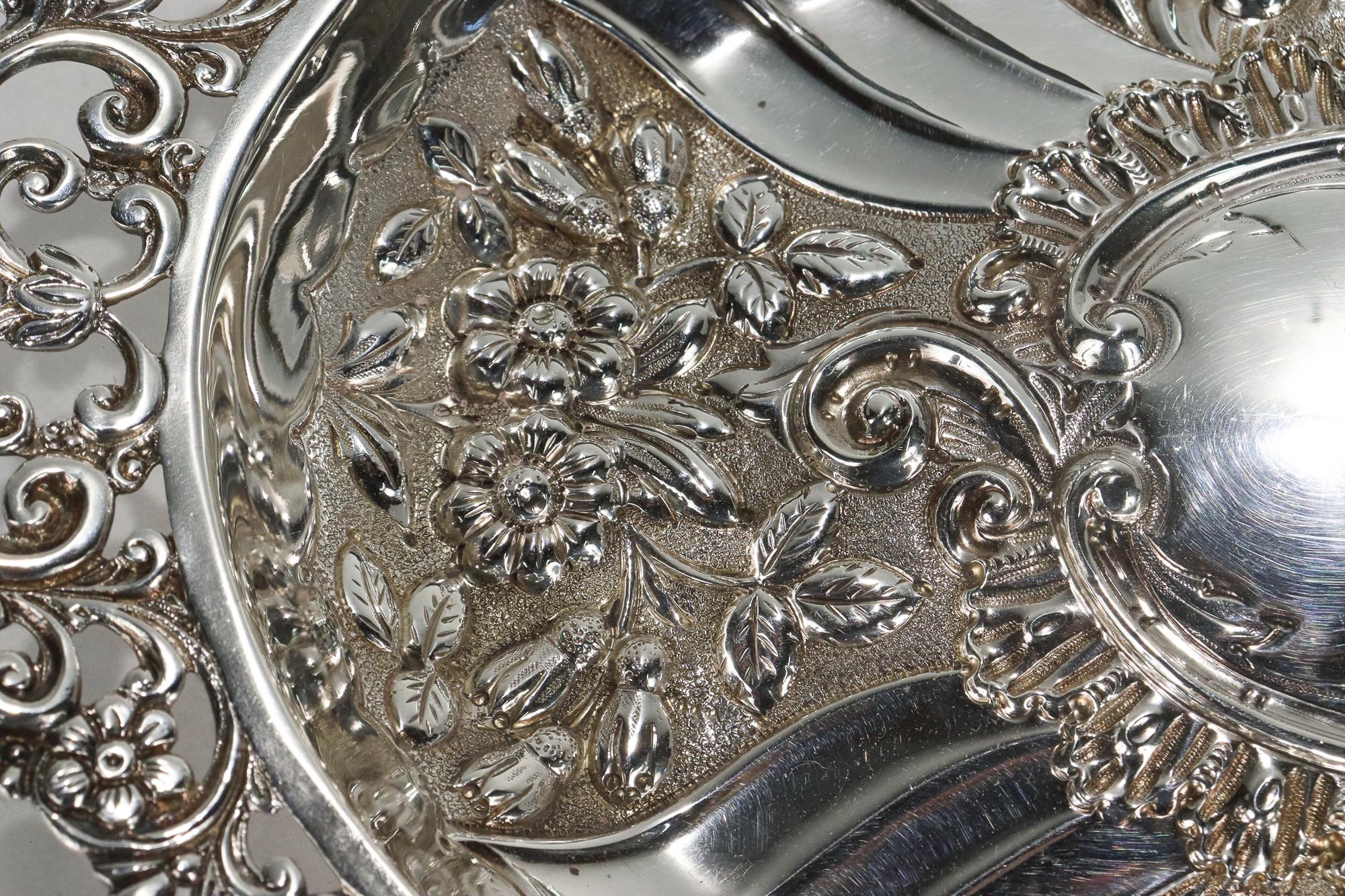 Antike antike Mappin & Webb verschnörkelte netzartige Repousse Sterlingsilber Kommode Tablett 5