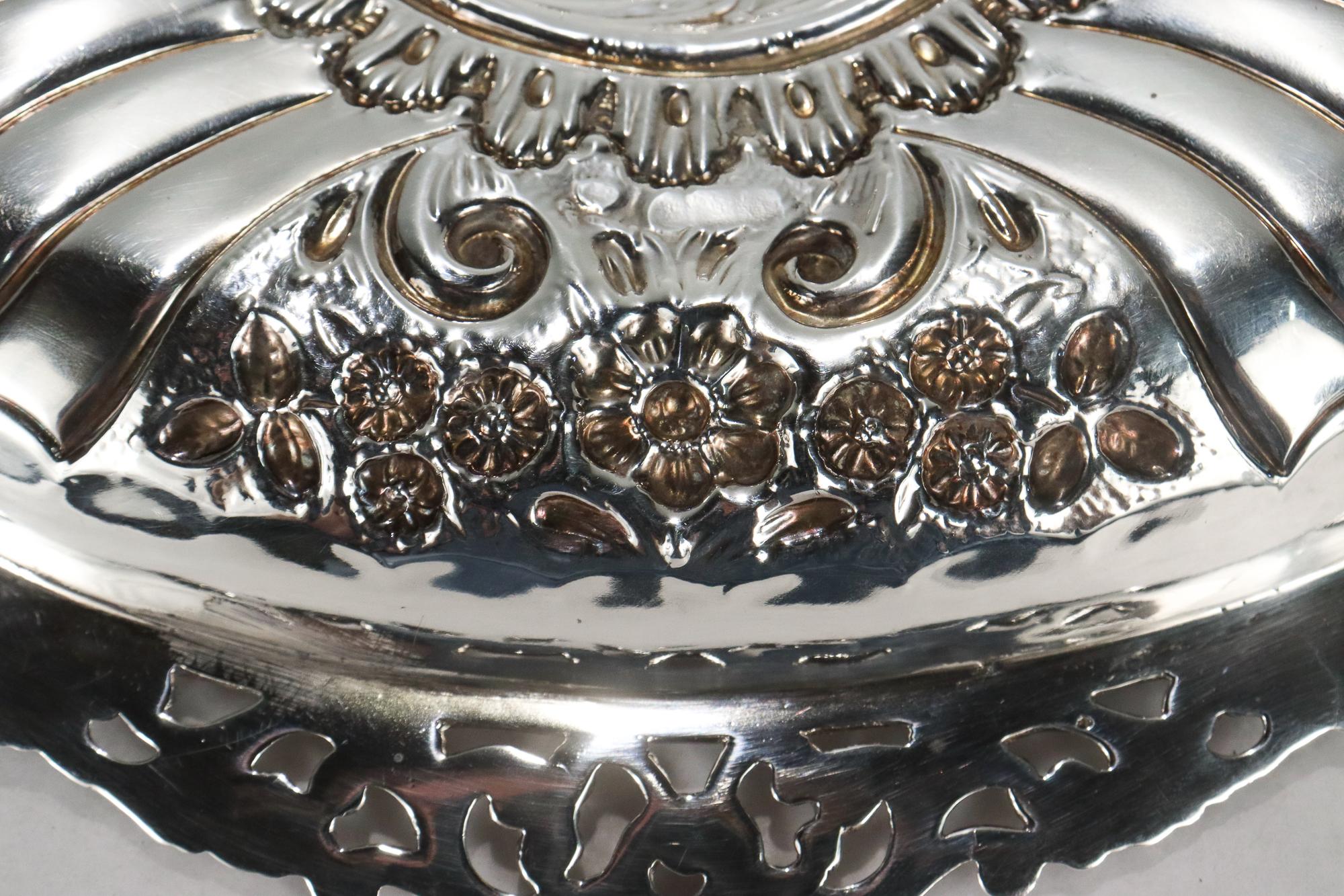 Antike antike Mappin & Webb verschnörkelte netzartige Repousse Sterlingsilber Kommode Tablett 8