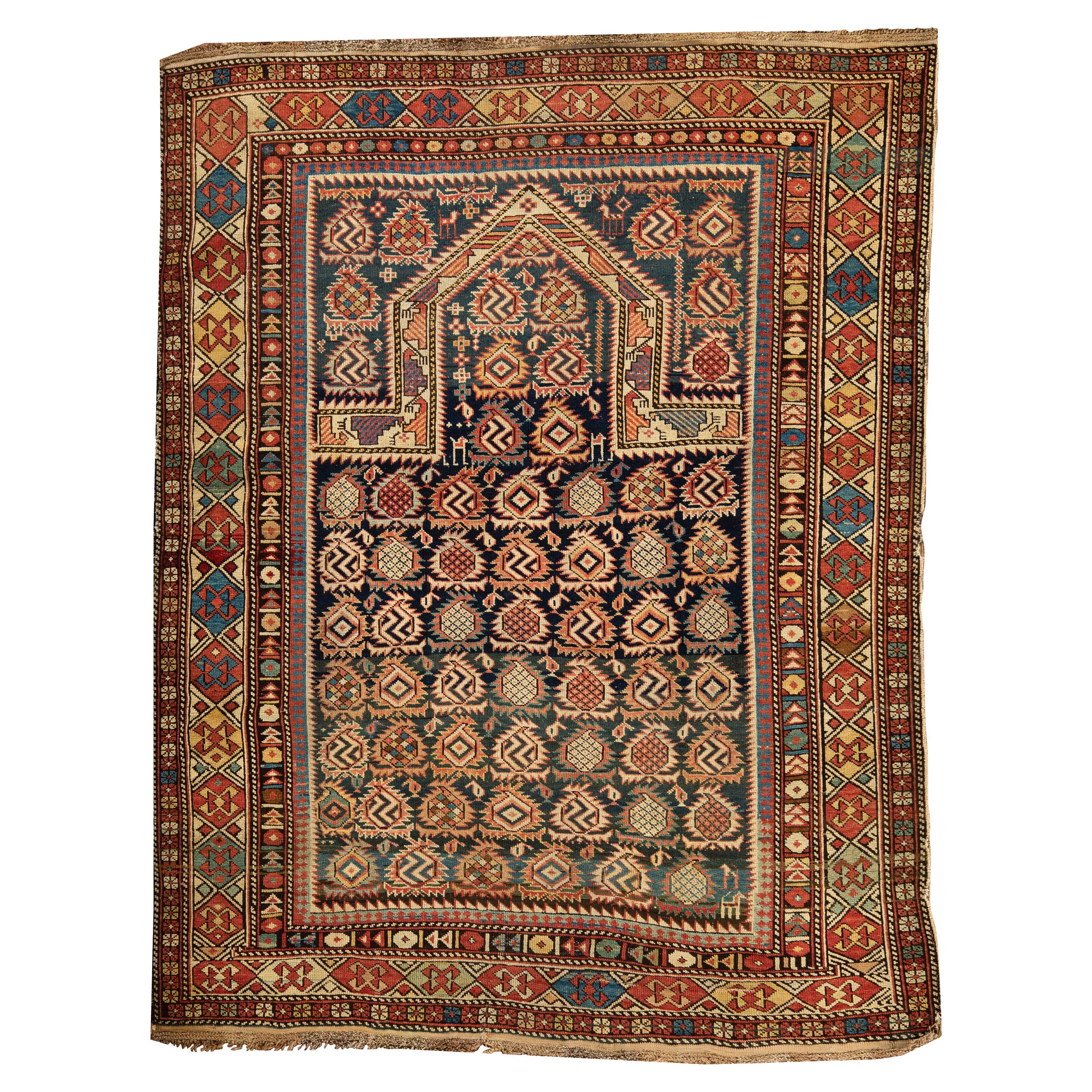 Tapis de prière antique Marasali Shirvan, vers 1880 4'2 x 5'2