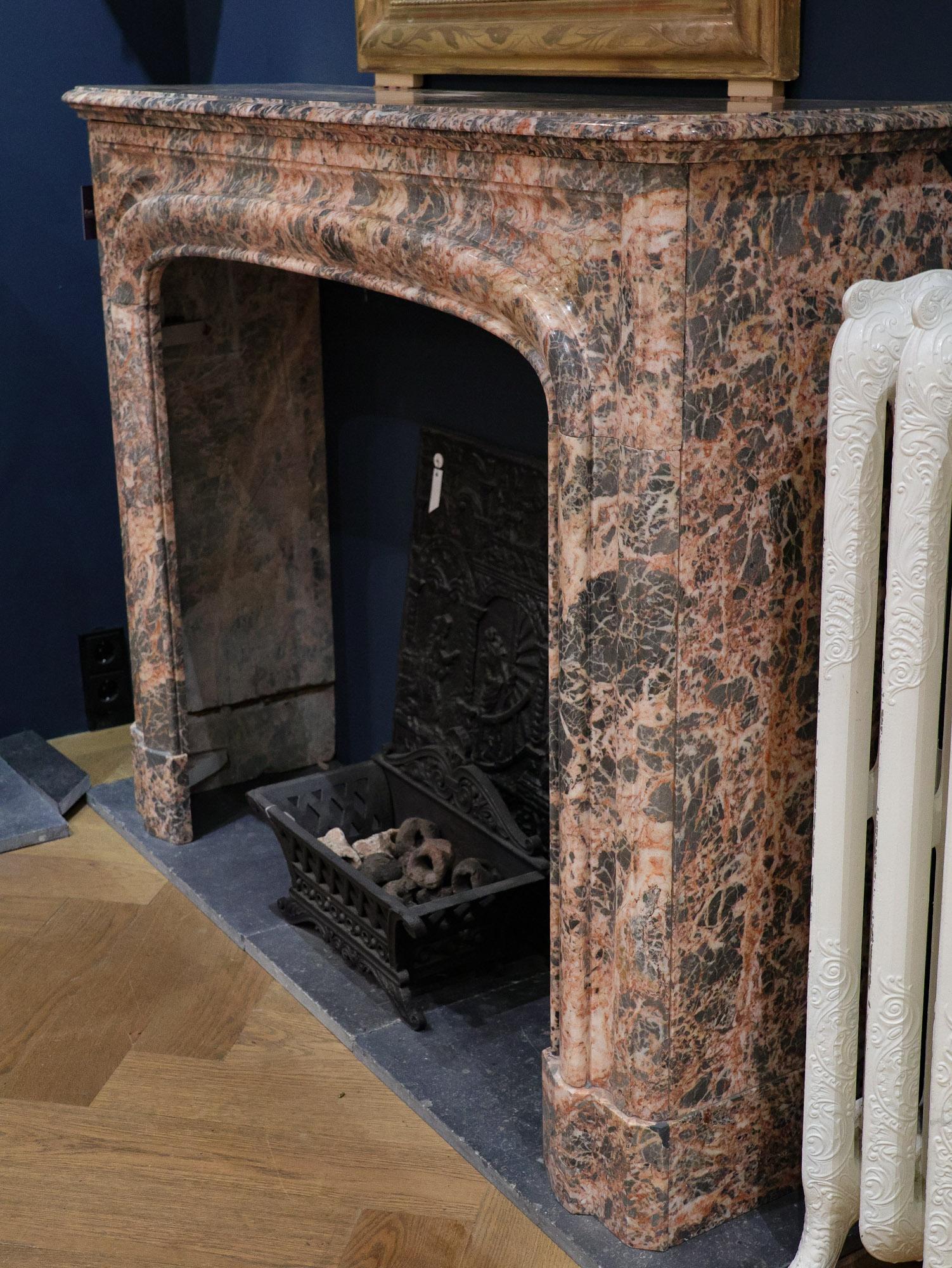 Antique Marble Boudin Fireplace in Pink and Grey Colors For Sale 4