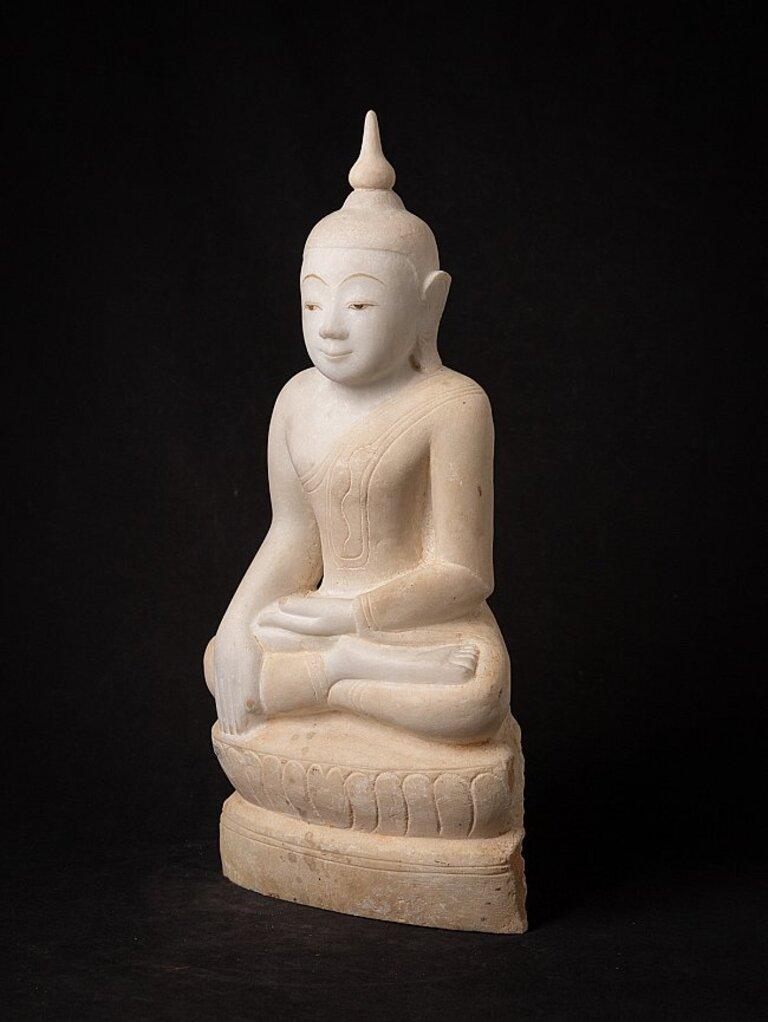Estatua antigua de Buda birmano de mármol de Birmania  Budas originales en Bueno estado para la venta en DEVENTER, NL