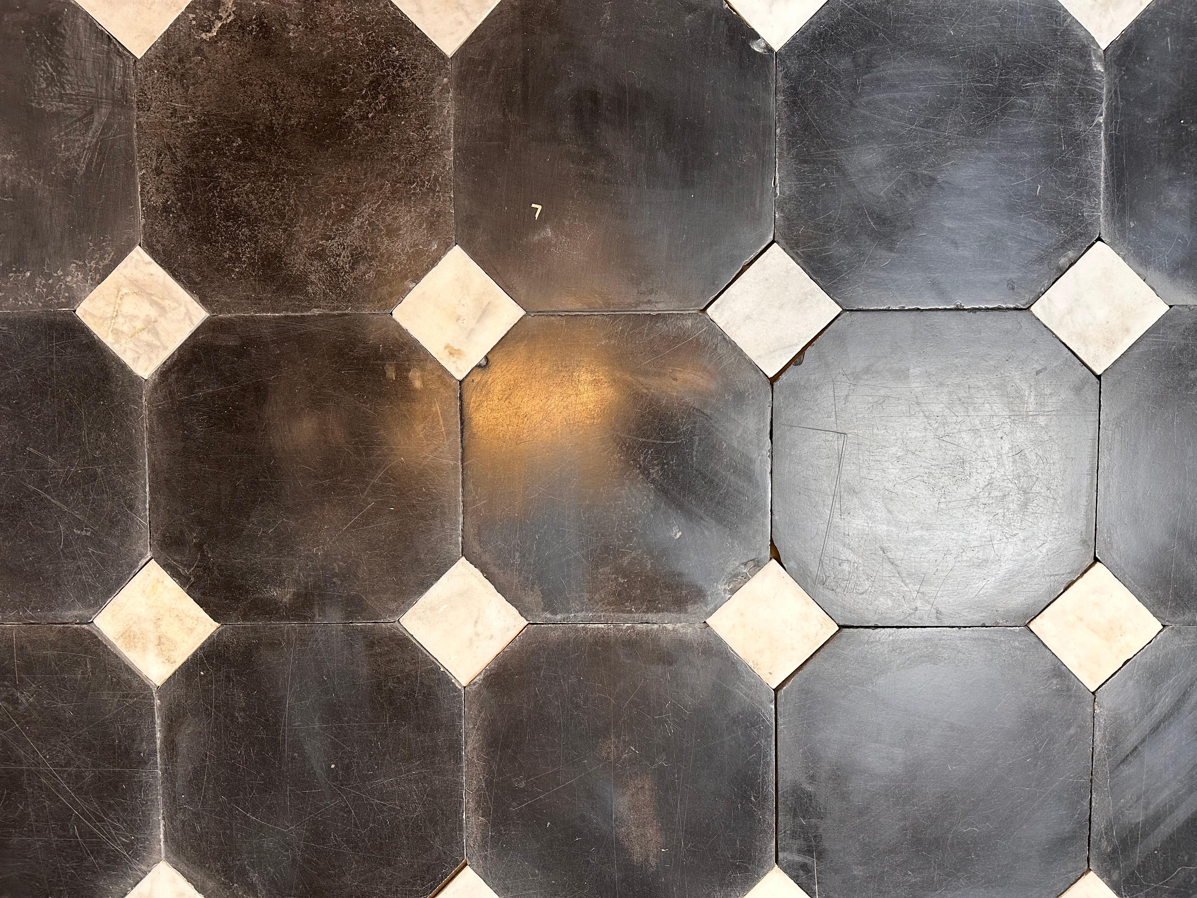 Tapis cabochon de marbre antique en vente 5