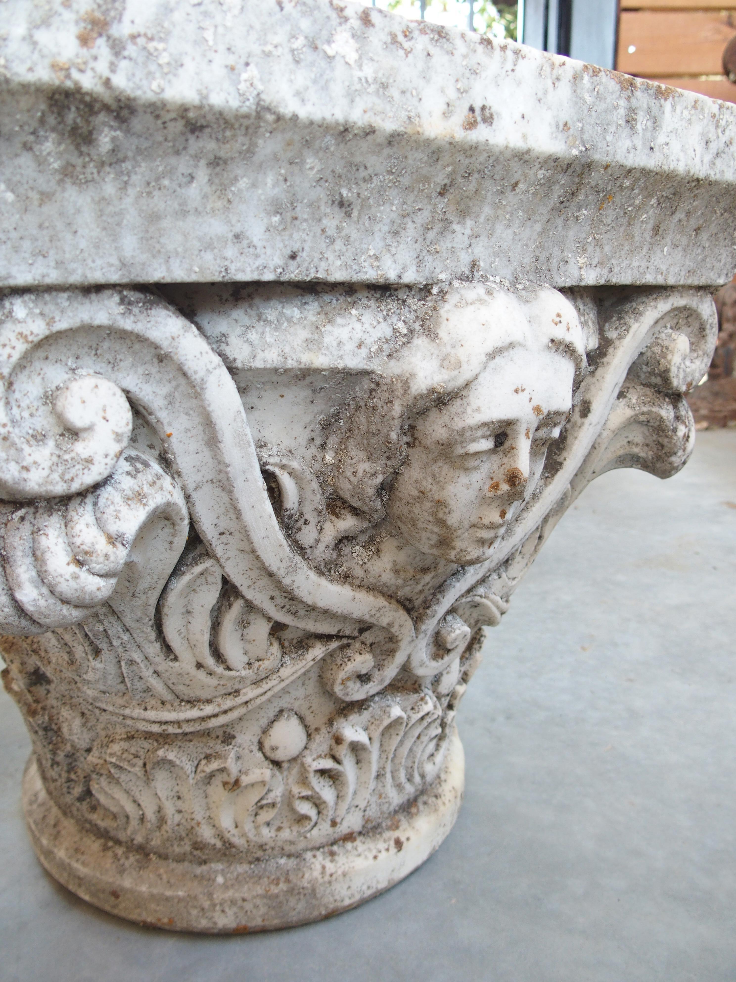 Antiguo Capitel de Columna de Mármol de Lourmarin, Francia, Siglo XIX Piedra en venta