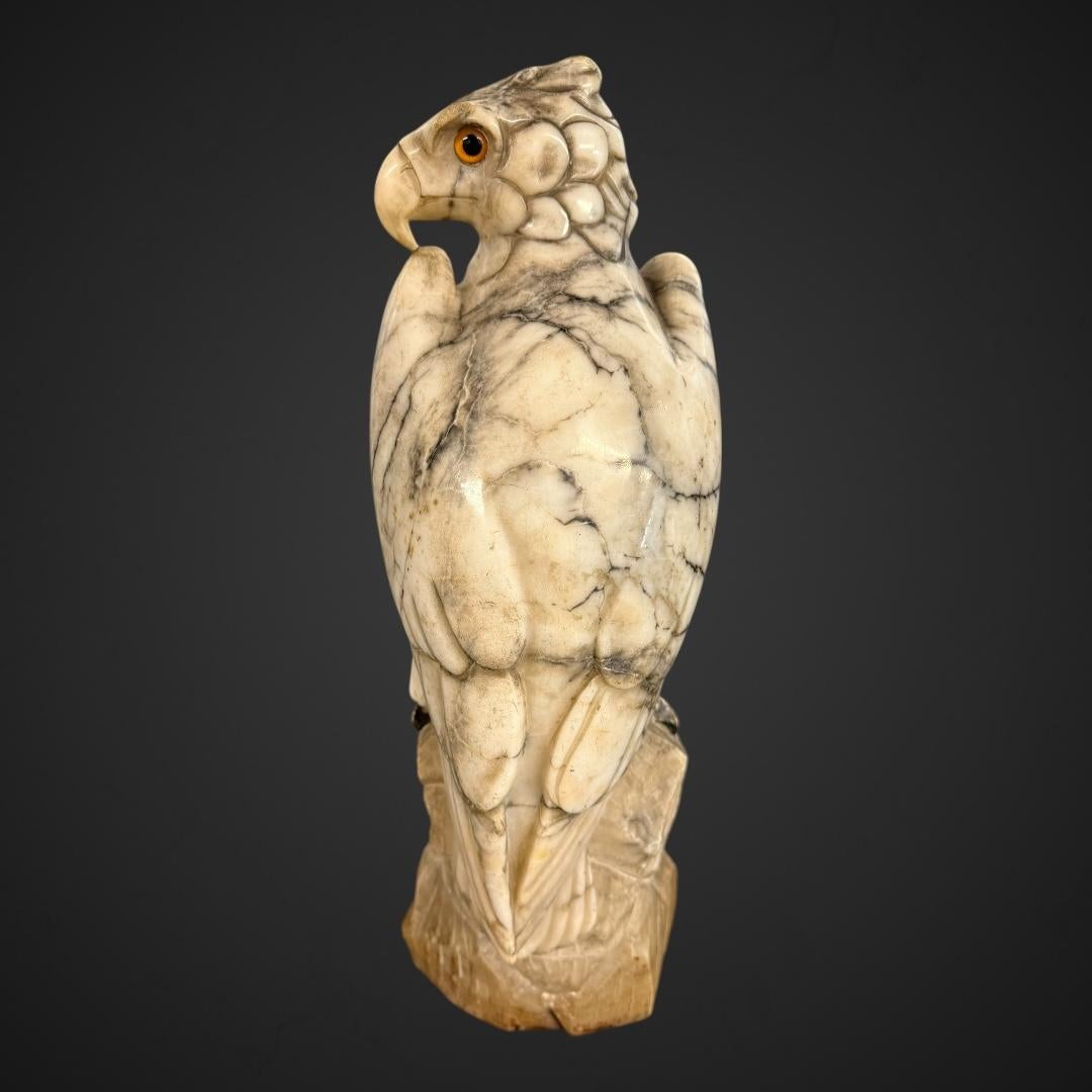 Statua antica di aquila in marmo venato di Carrara, XIX secolo in vendita 6