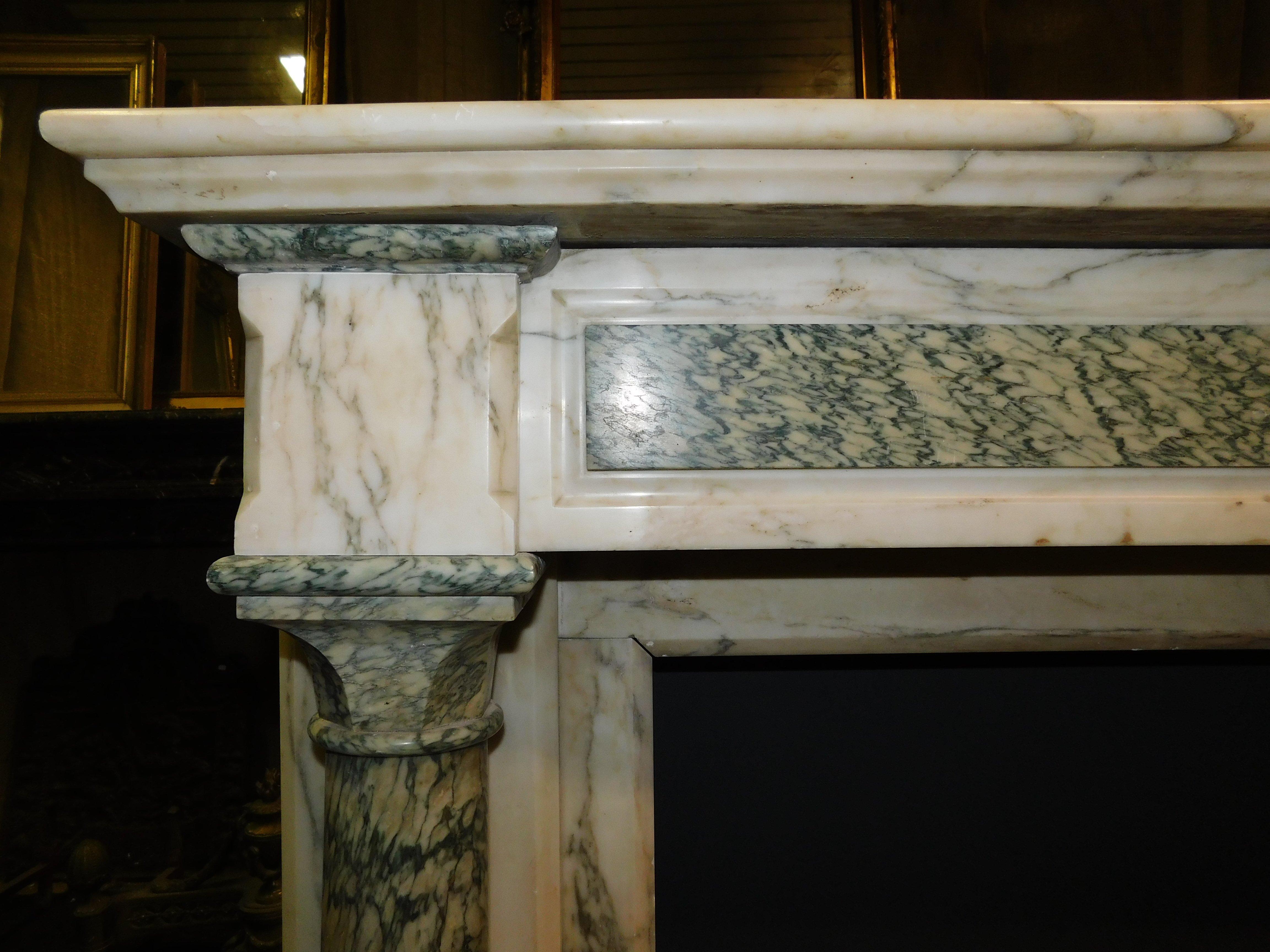 Inlay Fireplace mantle in White and green marble, carved column, France For Sale