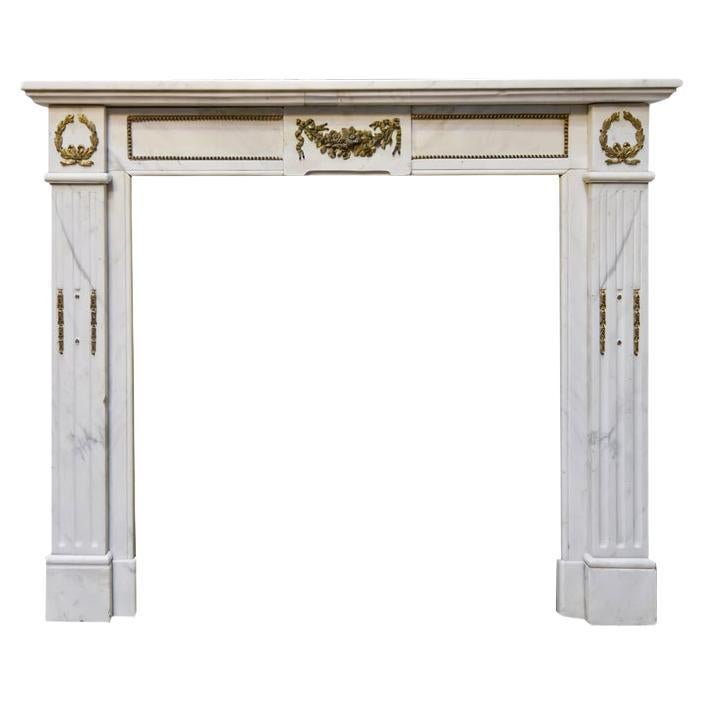 Antique marble fireplace mantel 19th Century For Sale