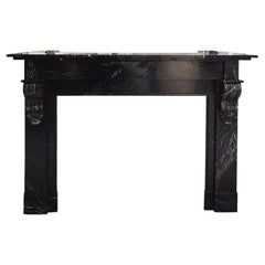 Antico camino in marmo tipo Luigi XVI del XIX secolo