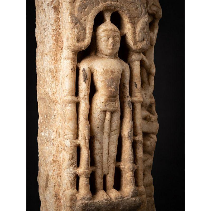Antico Buddha Jain in marmo proveniente da un tempio del Rajasthan dall'India in vendita 5