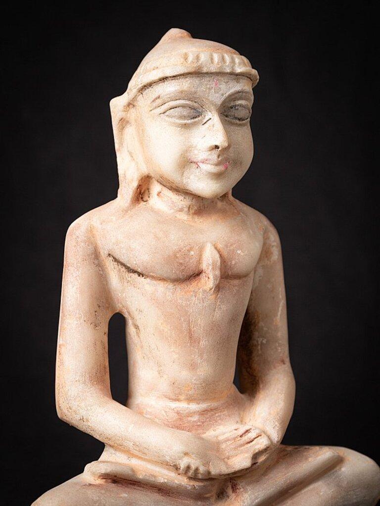 Antique Marble Jain Statue from India In Good Condition In DEVENTER, NL