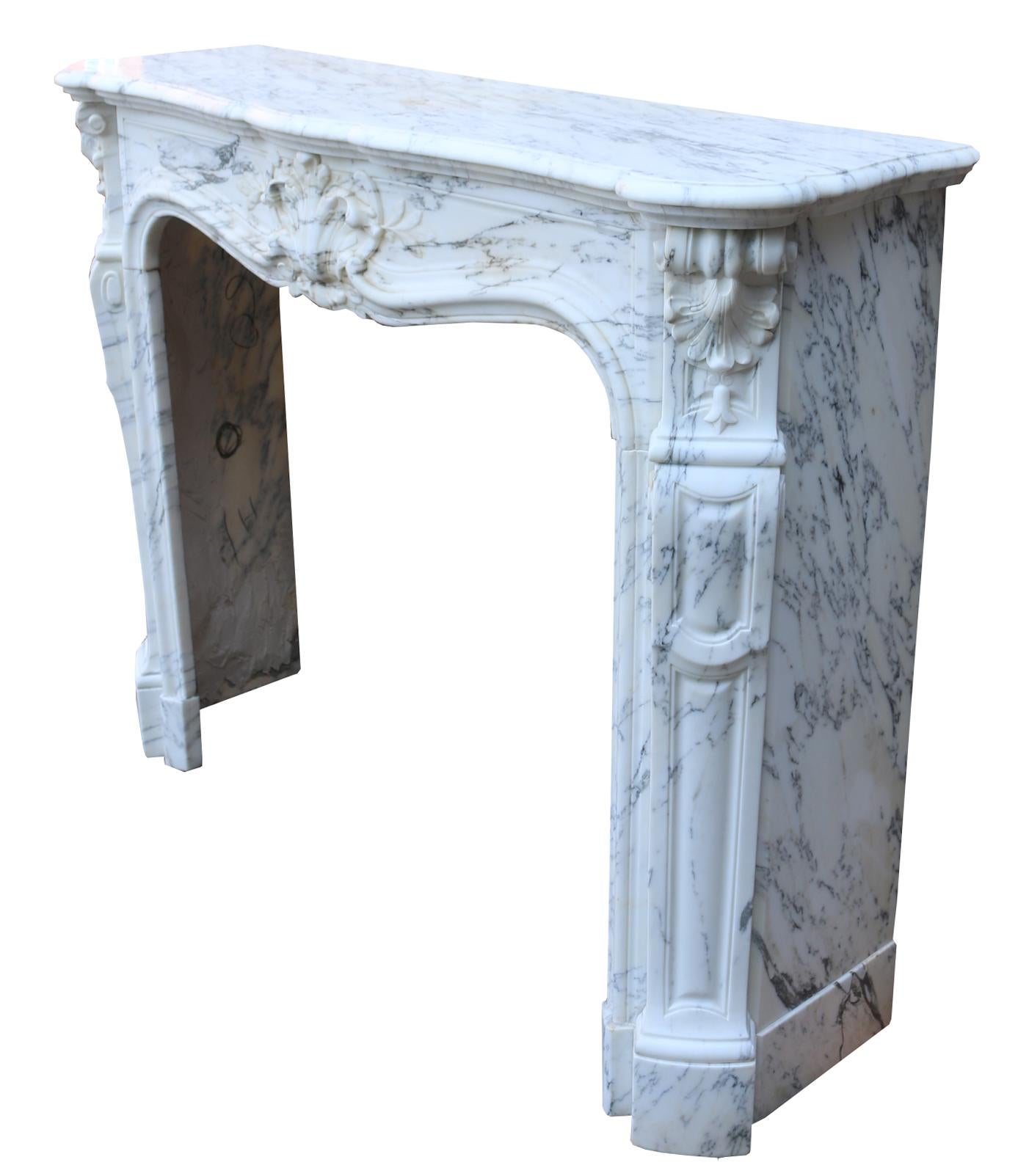 Antique Marble Louis XV Fireplace In Fair Condition In Wormelow, Herefordshire