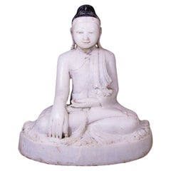 statue de Bouddha Mandalay en marbre ancien de Birmanie