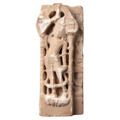Statua antica in marmo proveniente da un tempio Jain dell'India