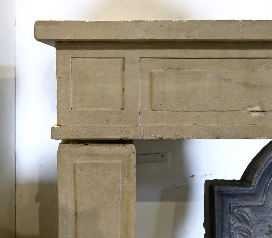 Beautiful antique marble stone Louise XVI fireplace mantle from the 19th Century
to place in front of the chimney.