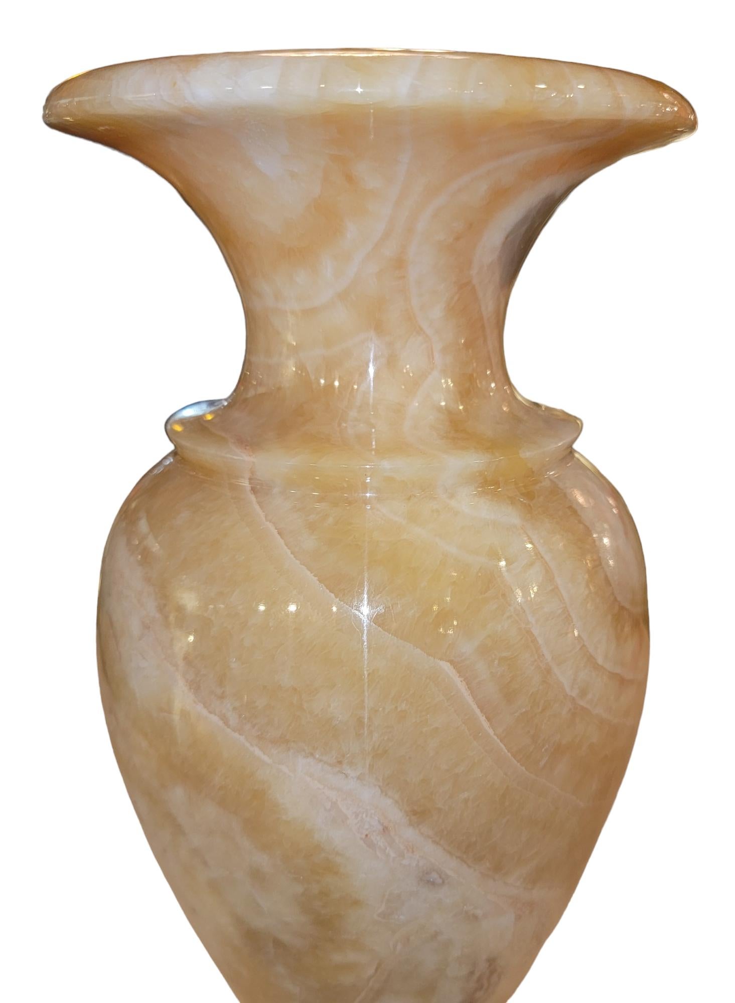 Antique Marble Verigated Vase  In Good Condition For Sale In Pasadena, CA