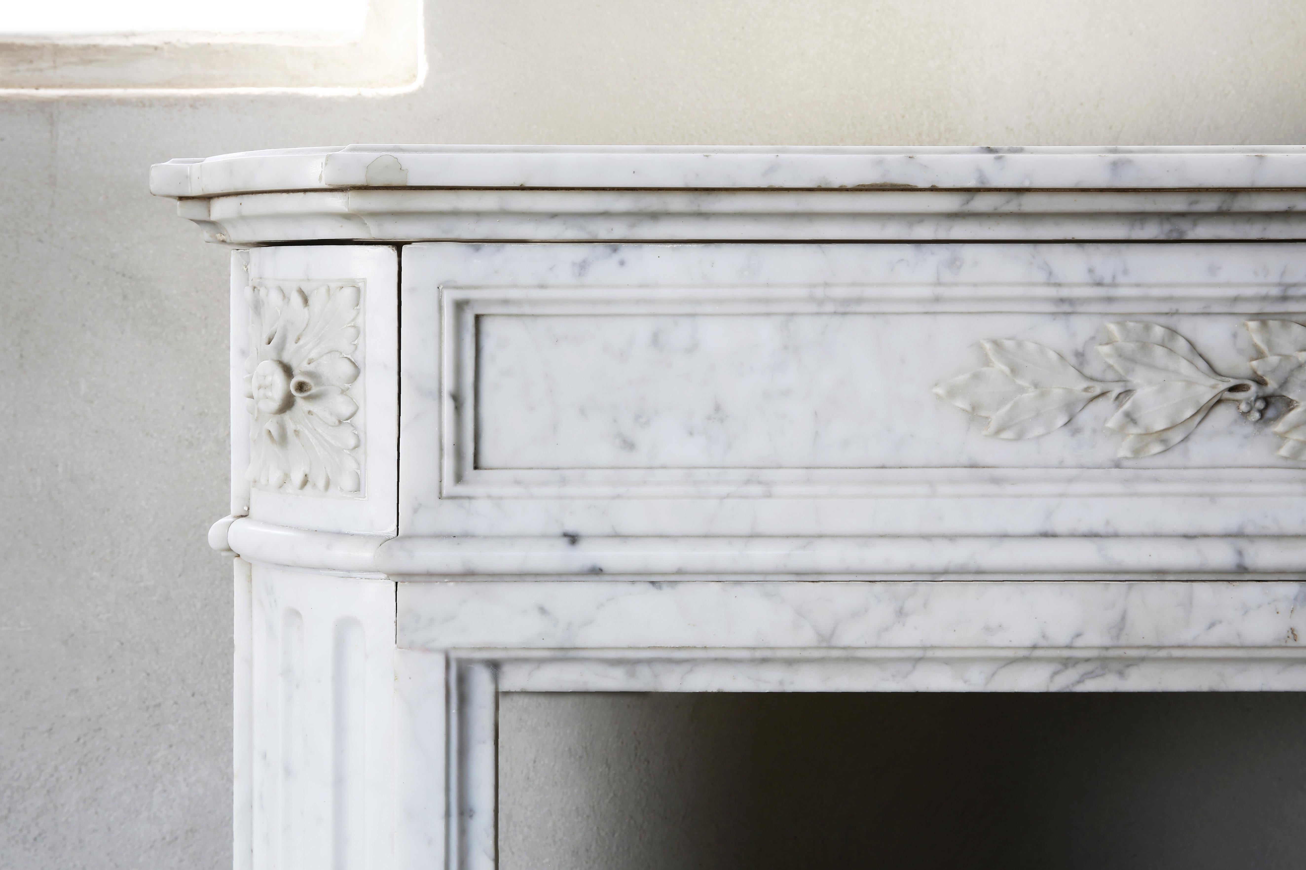 Antique Marble White Fireplace, 19th Century, Louis XVI In Good Condition In Made, NL